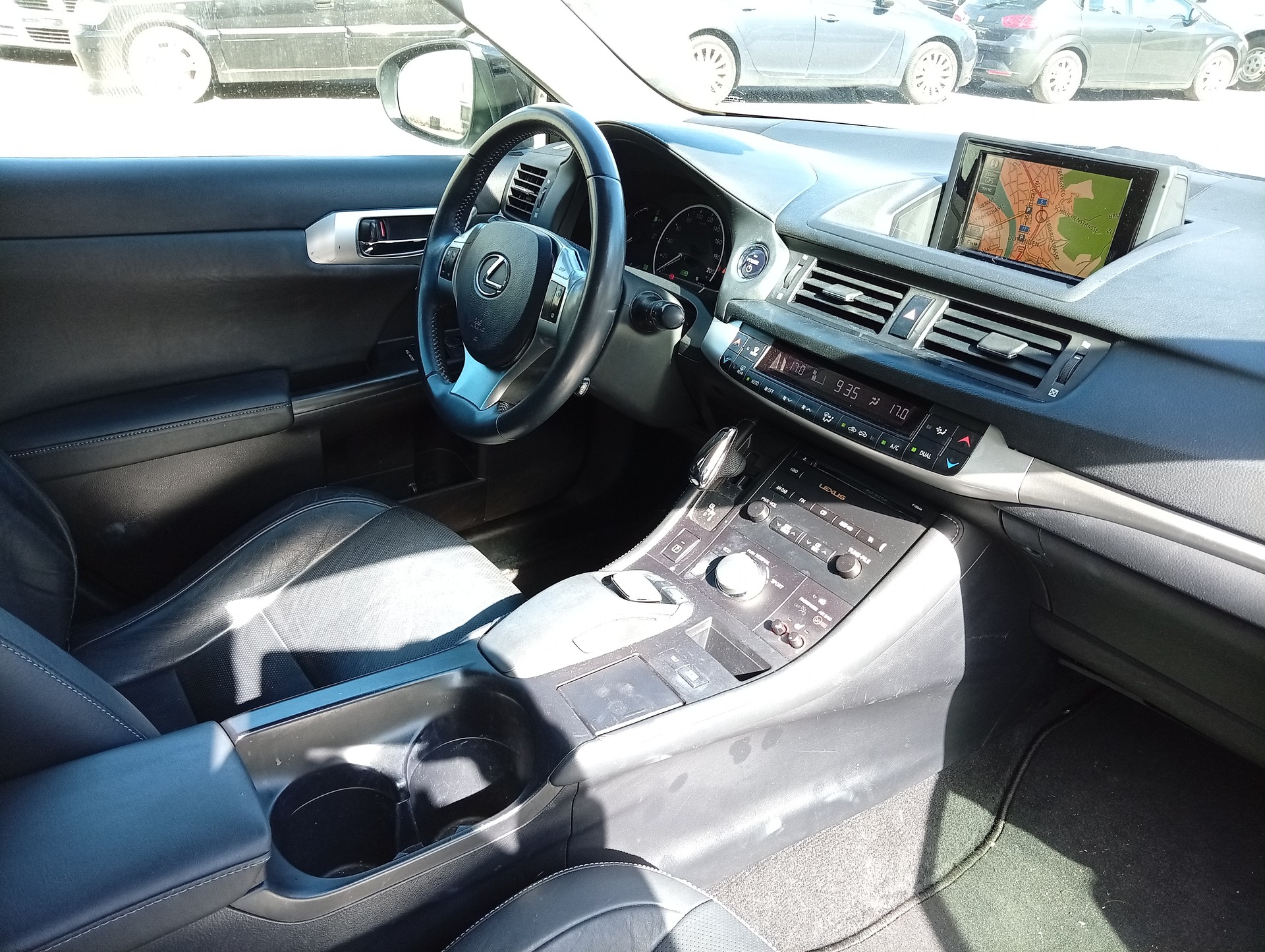 LEXUS CT 200h 1.8 excellence CVT-image-7