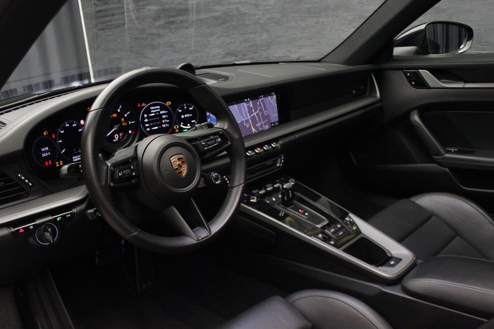 PORSCHE 911 Carrera 4S PDK-image-21