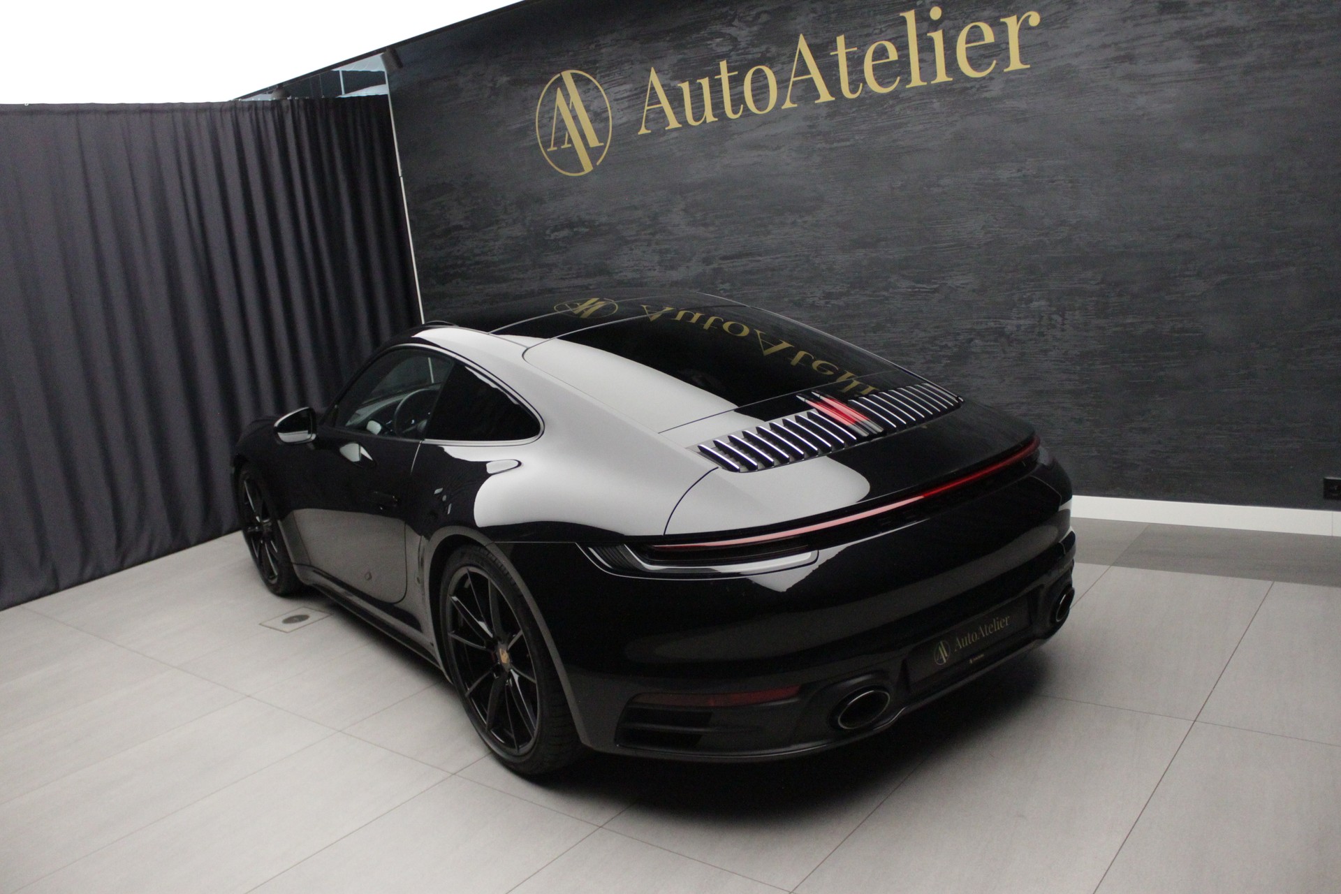 PORSCHE 911 Carrera 4S PDK-image-9