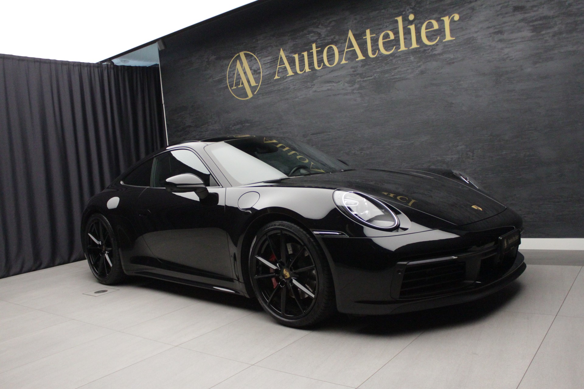 PORSCHE 911 Carrera 4S PDK-image-2