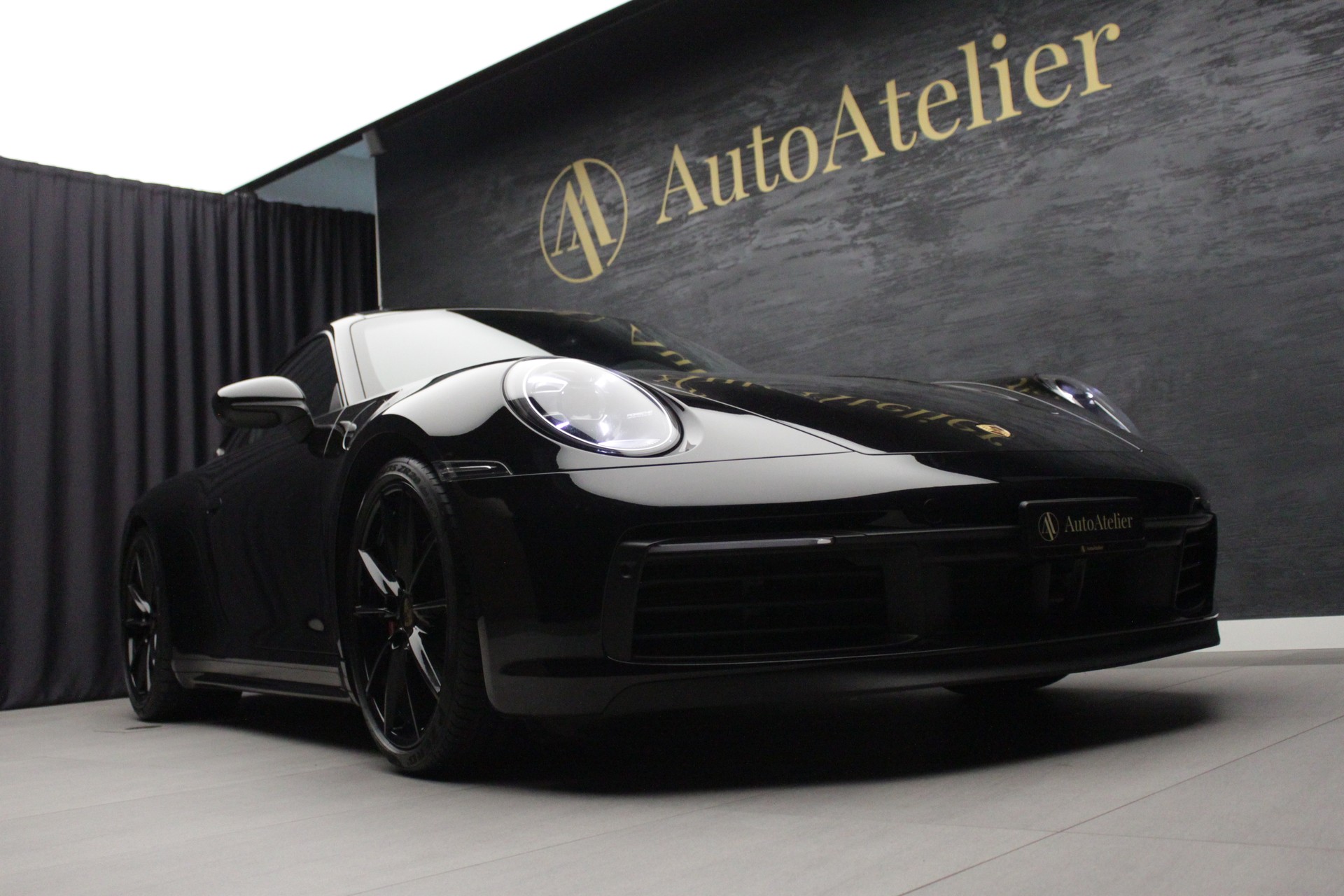 PORSCHE 911 Carrera 4S PDK-image-3