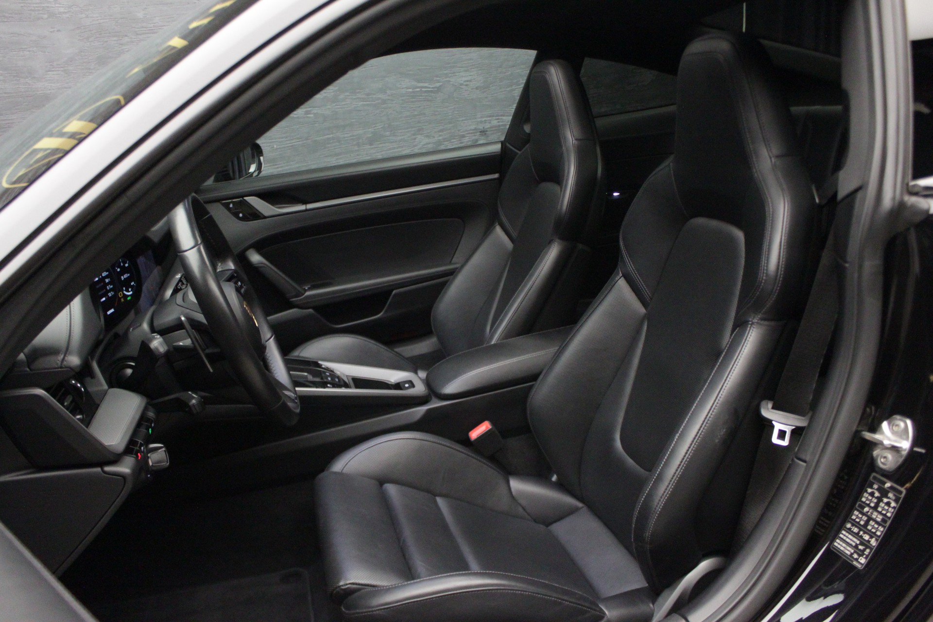 PORSCHE 911 Carrera 4S PDK-image-15
