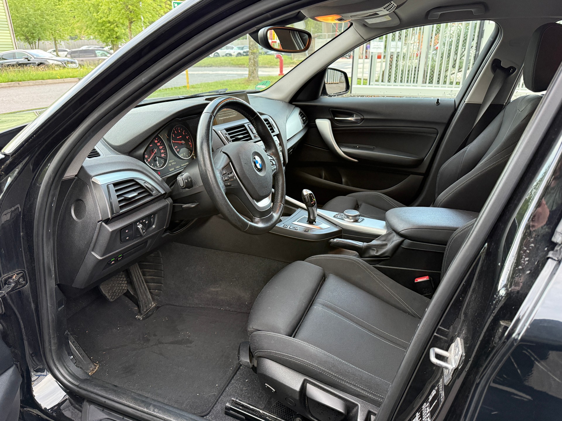 BMW 118i Steptronic-image-11