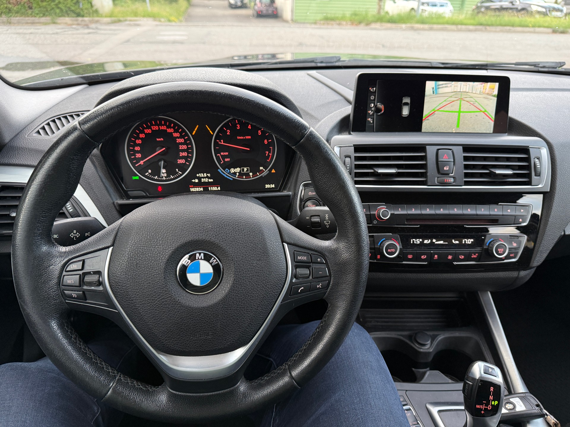 BMW 118i Steptronic-image-12