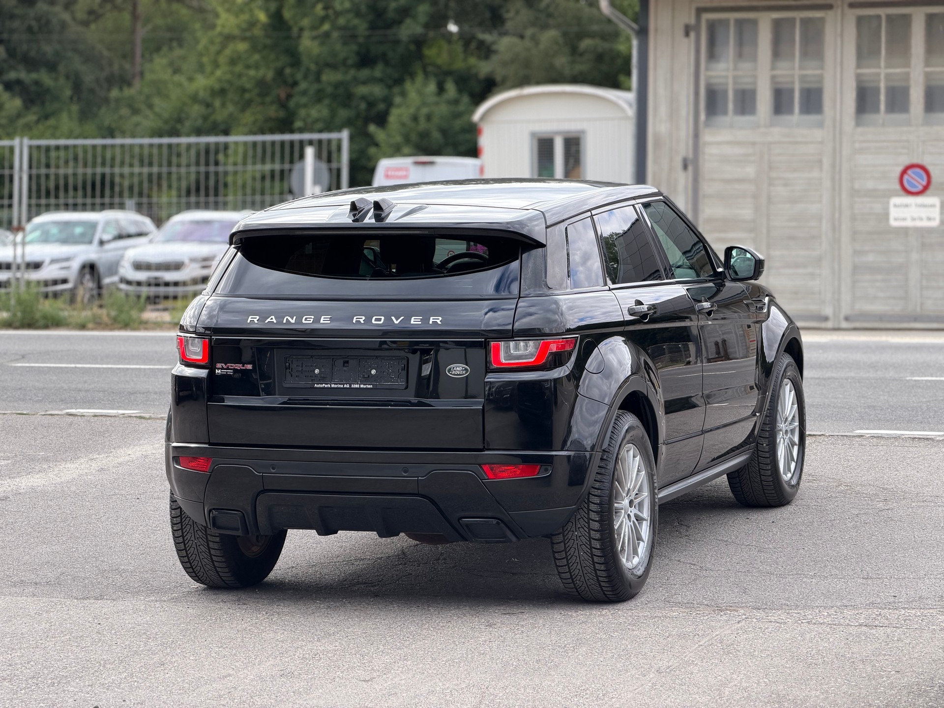 LAND ROVER Range Rover Evoque 2.0 Si4 SE Dynamic AT9-image-4