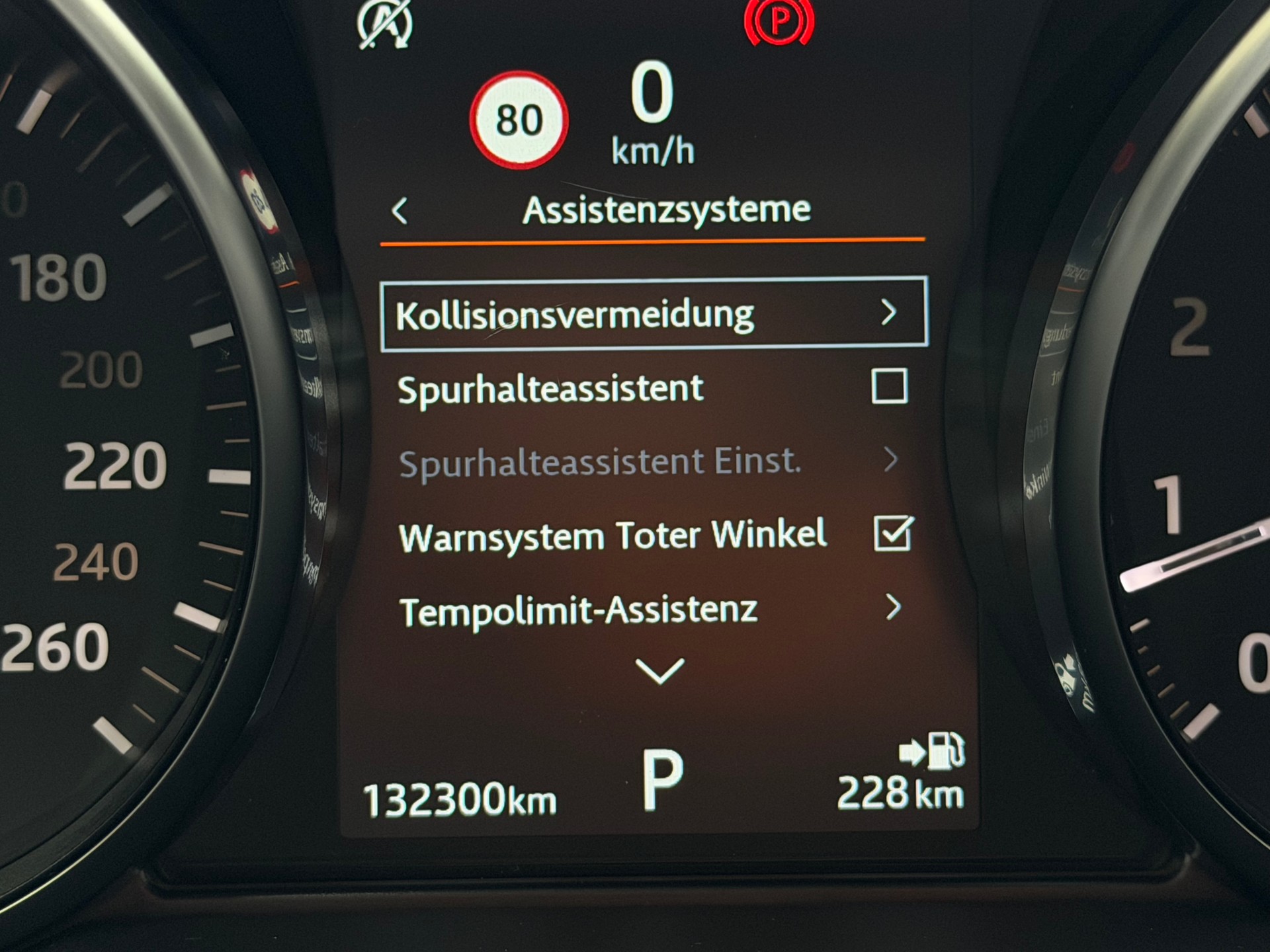 LAND ROVER Range Rover Evoque 2.0 Si4 SE Dynamic AT9-image-20