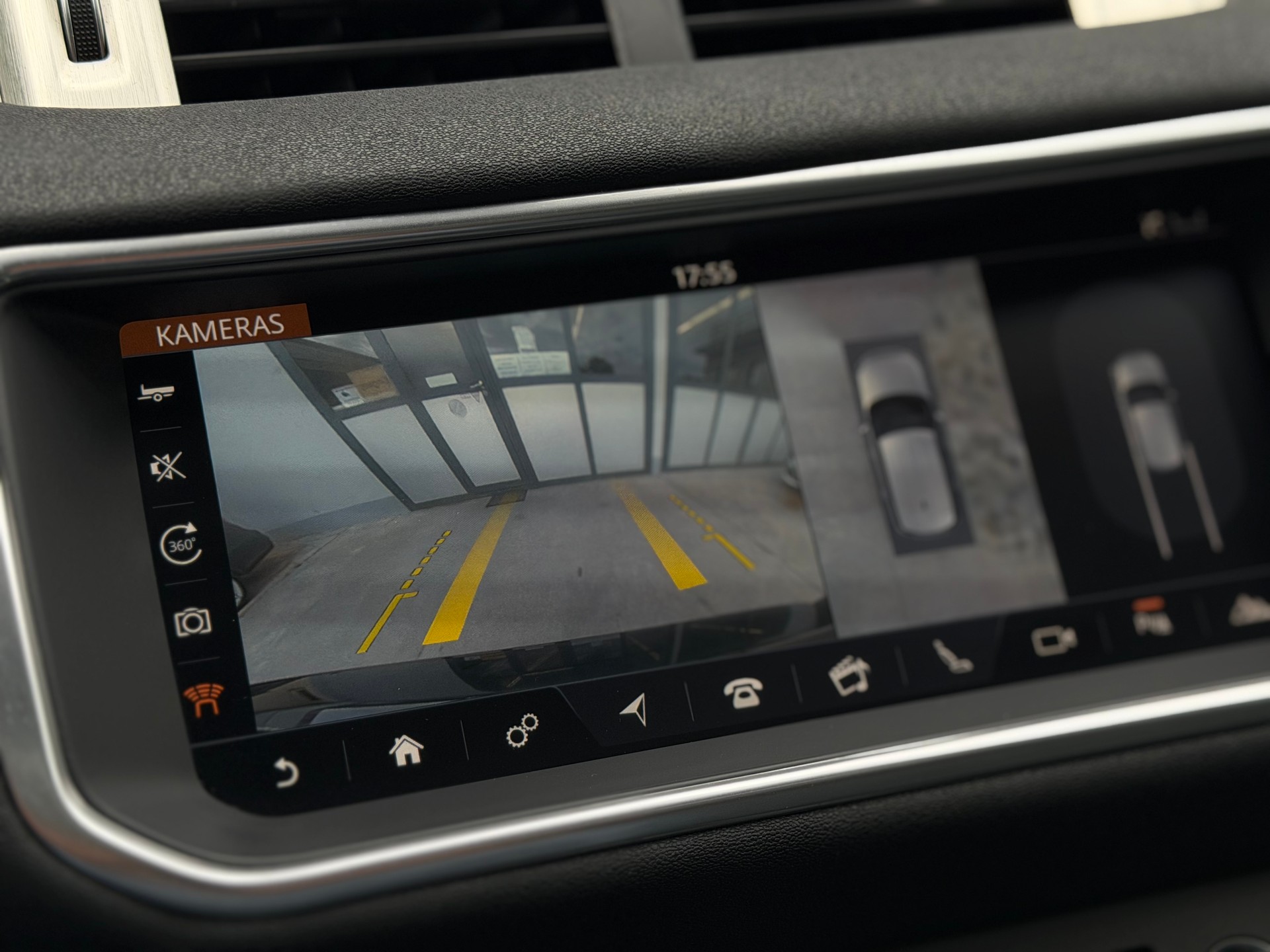 LAND ROVER Range Rover Evoque 2.0 Si4 SE Dynamic AT9-image-19