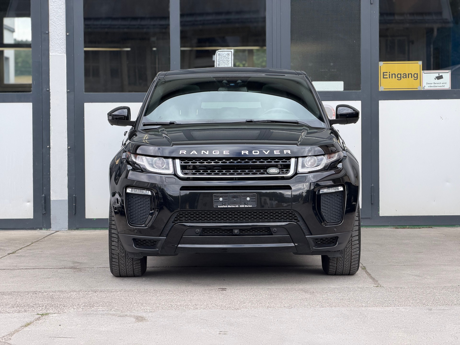 LAND ROVER Range Rover Evoque 2.0 Si4 SE Dynamic AT9-image-2