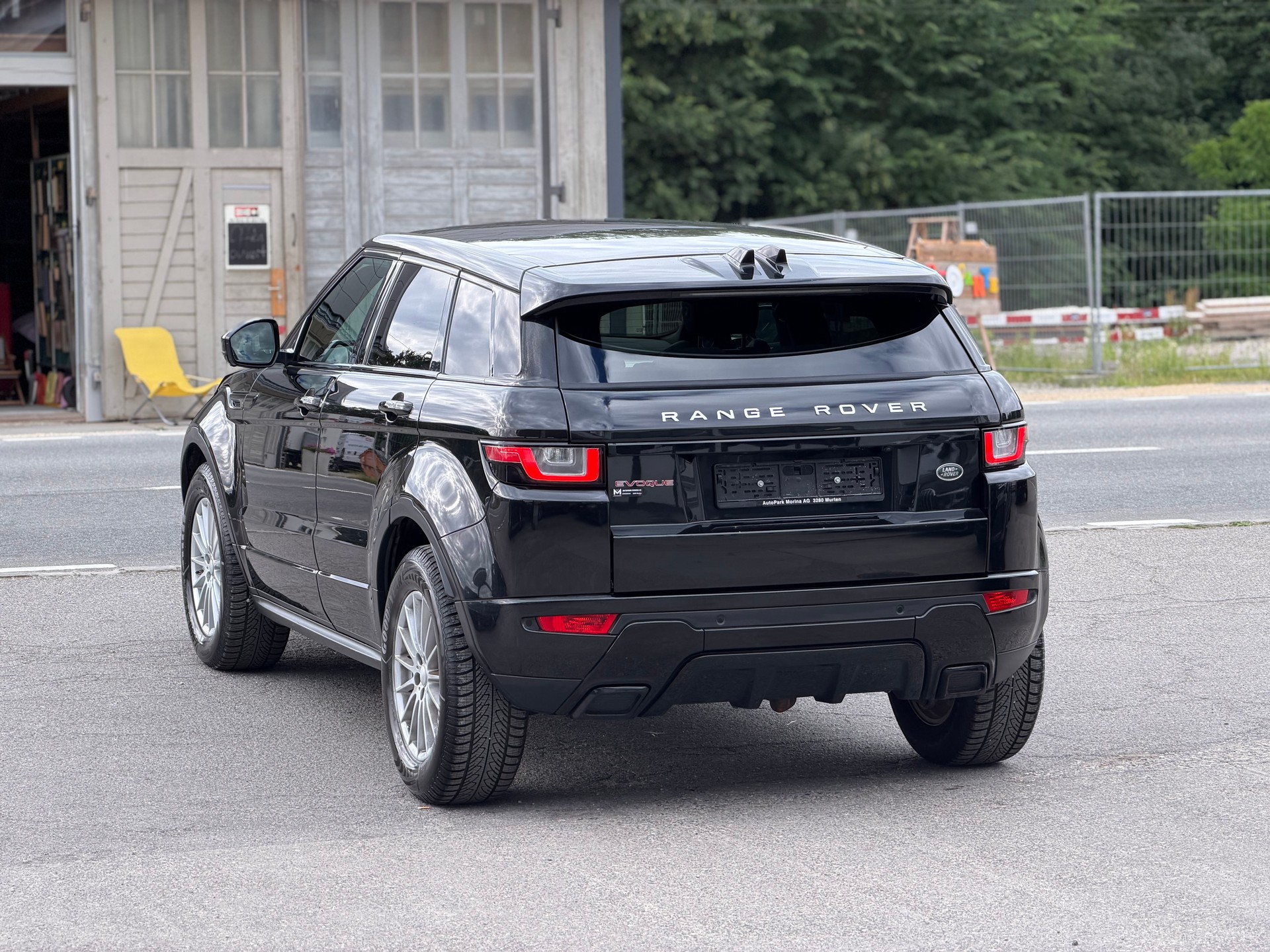 LAND ROVER Range Rover Evoque 2.0 Si4 SE Dynamic AT9-image-6