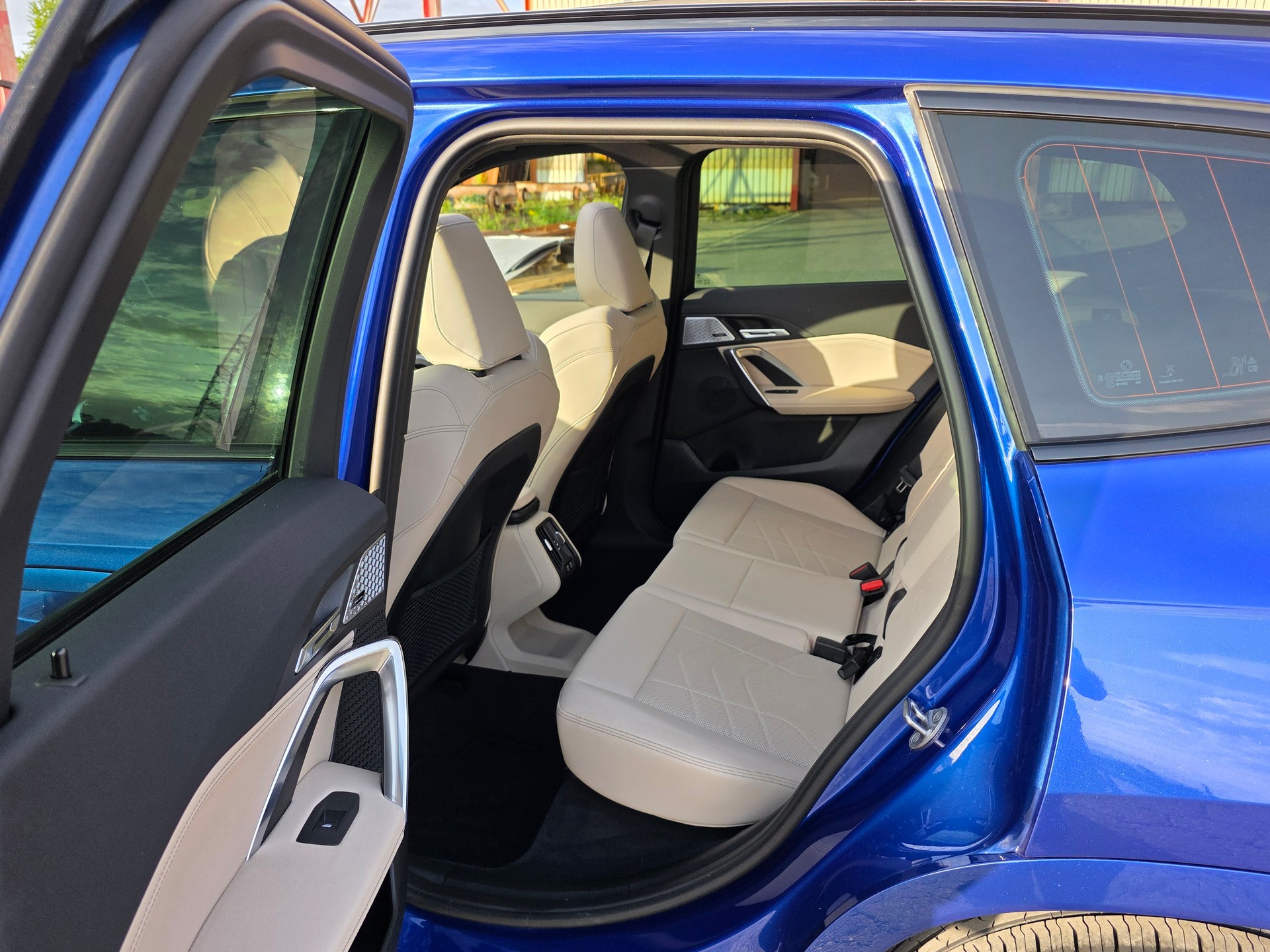 BMW X1 xDrive 23i 48V M Sport / Neu ab Mfk-image-9