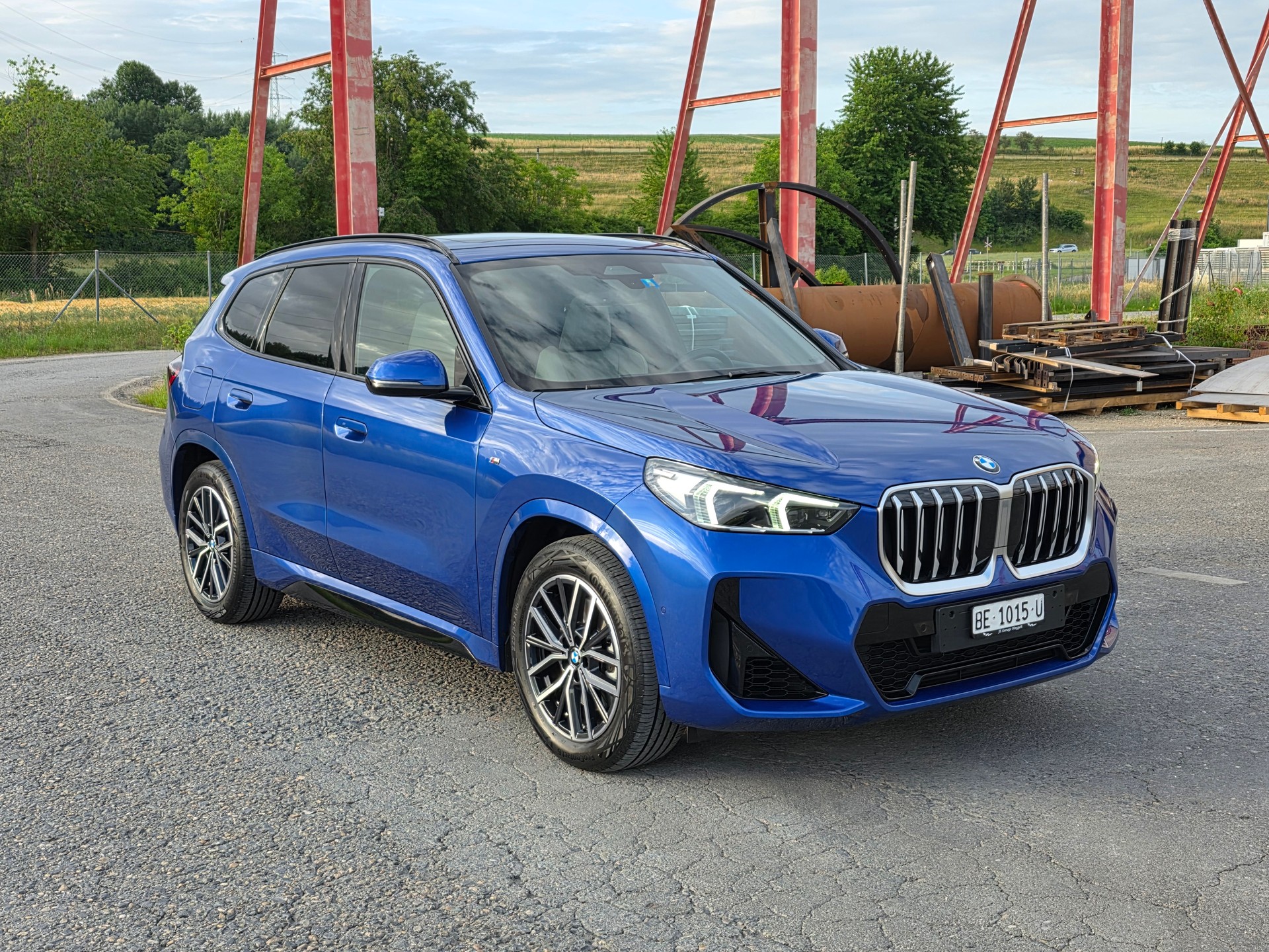 BMW X1 xDrive 23i 48V M Sport / Neu ab Mfk-image-4