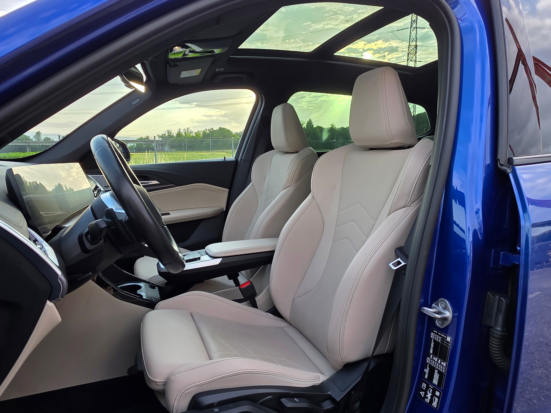 BMW X1 xDrive 23i 48V M Sport / Neu ab Mfk-image-12