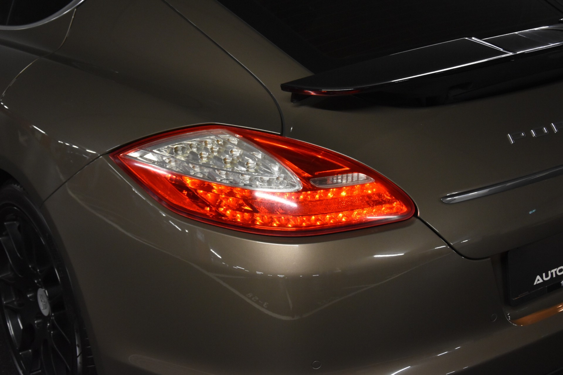 PORSCHE Panamera Turbo 4.8 PDK-image-5