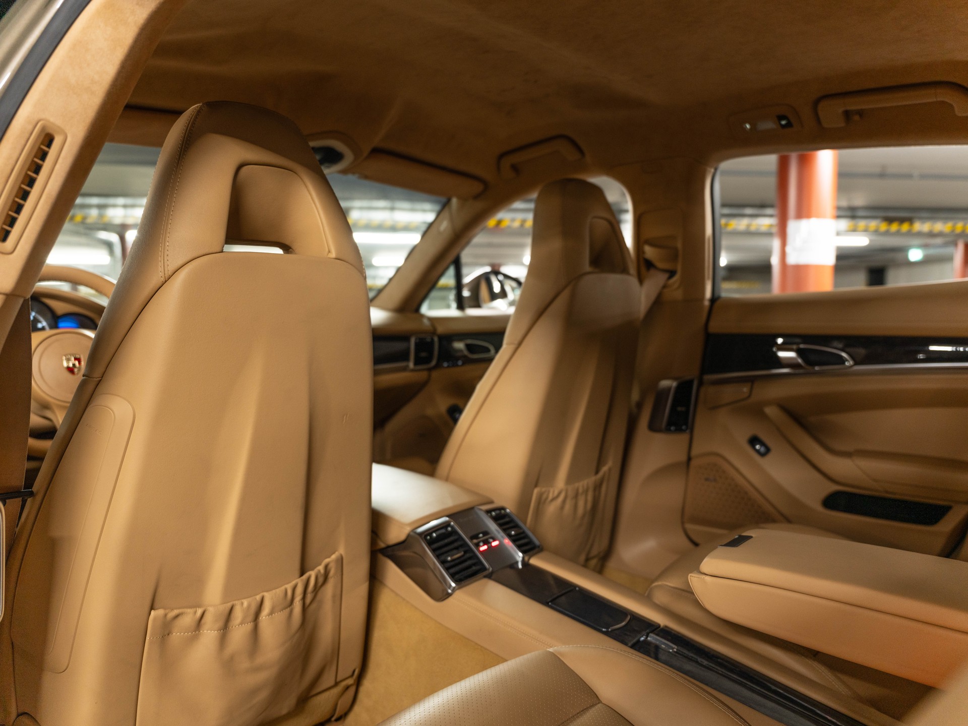 PORSCHE Panamera Turbo 4.8 PDK-image-30