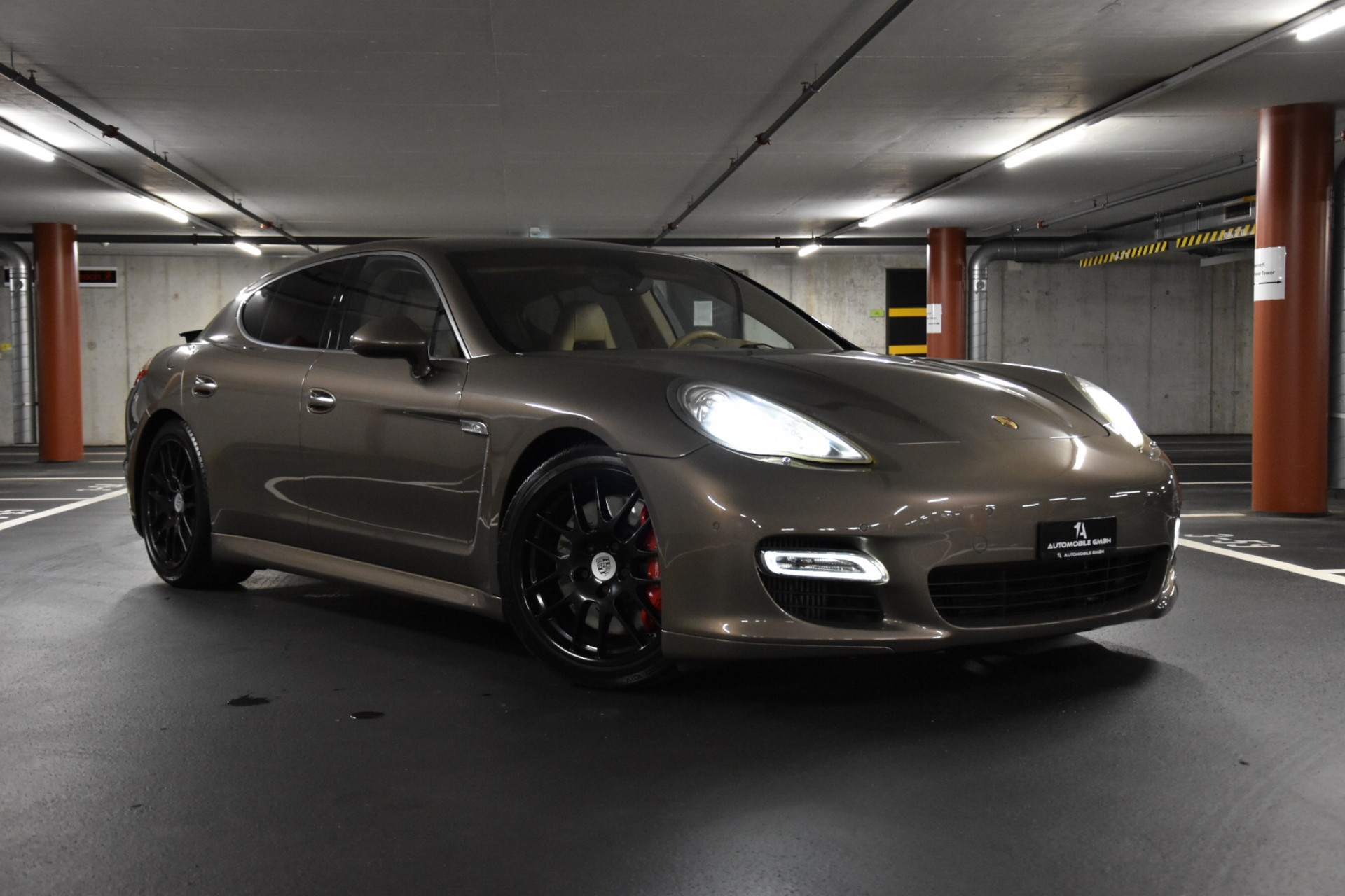 PORSCHE Panamera Turbo 4.8 PDK-image-11
