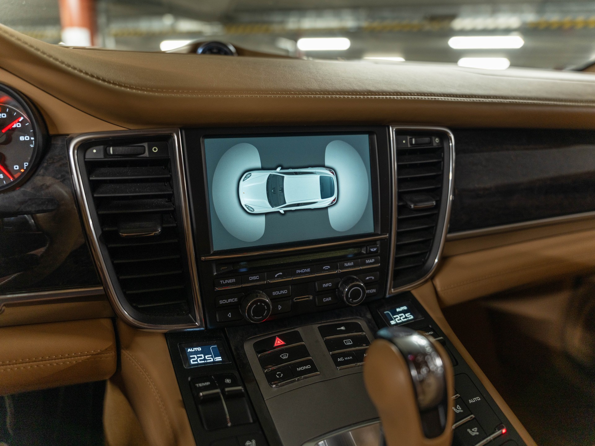 PORSCHE Panamera Turbo 4.8 PDK-image-21
