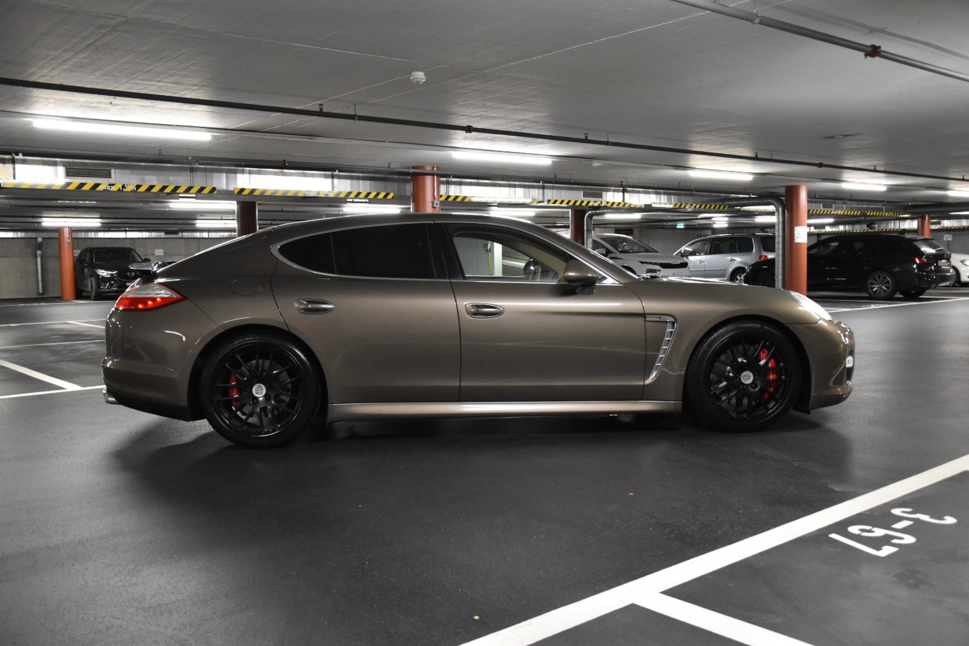 PORSCHE Panamera Turbo 4.8 PDK-image-10