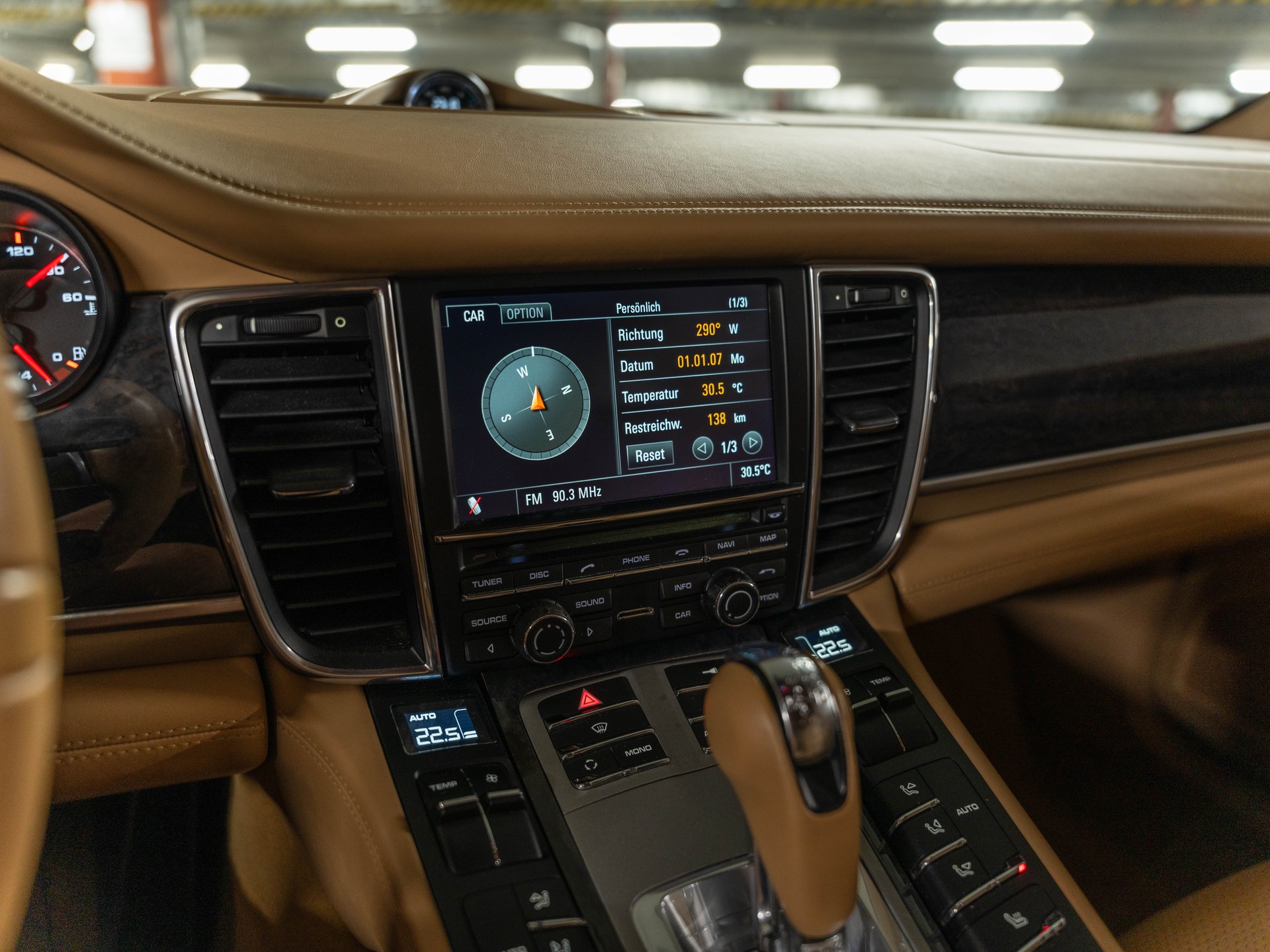 PORSCHE Panamera Turbo 4.8 PDK-image-20
