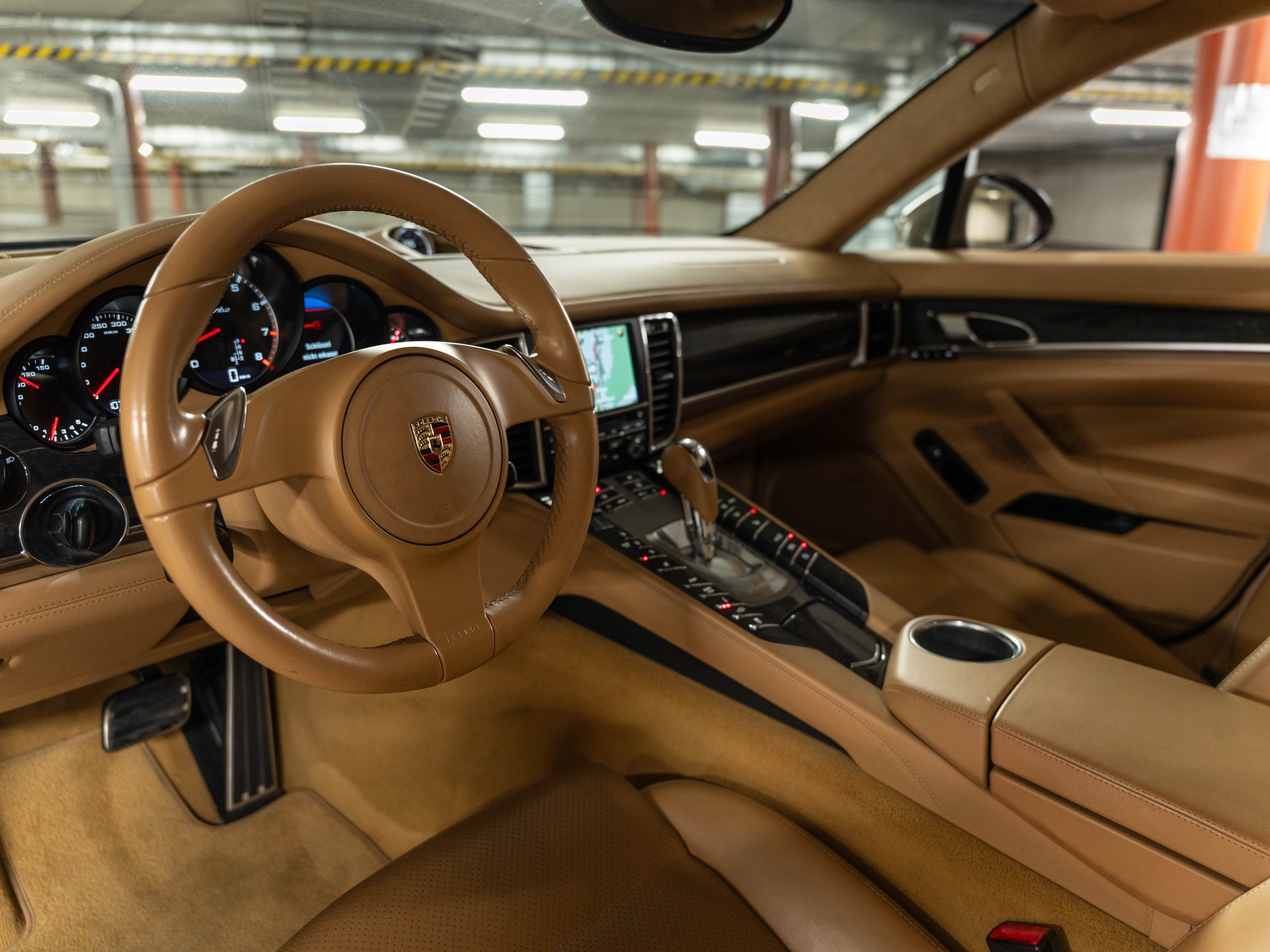 PORSCHE Panamera Turbo 4.8 PDK-image-27