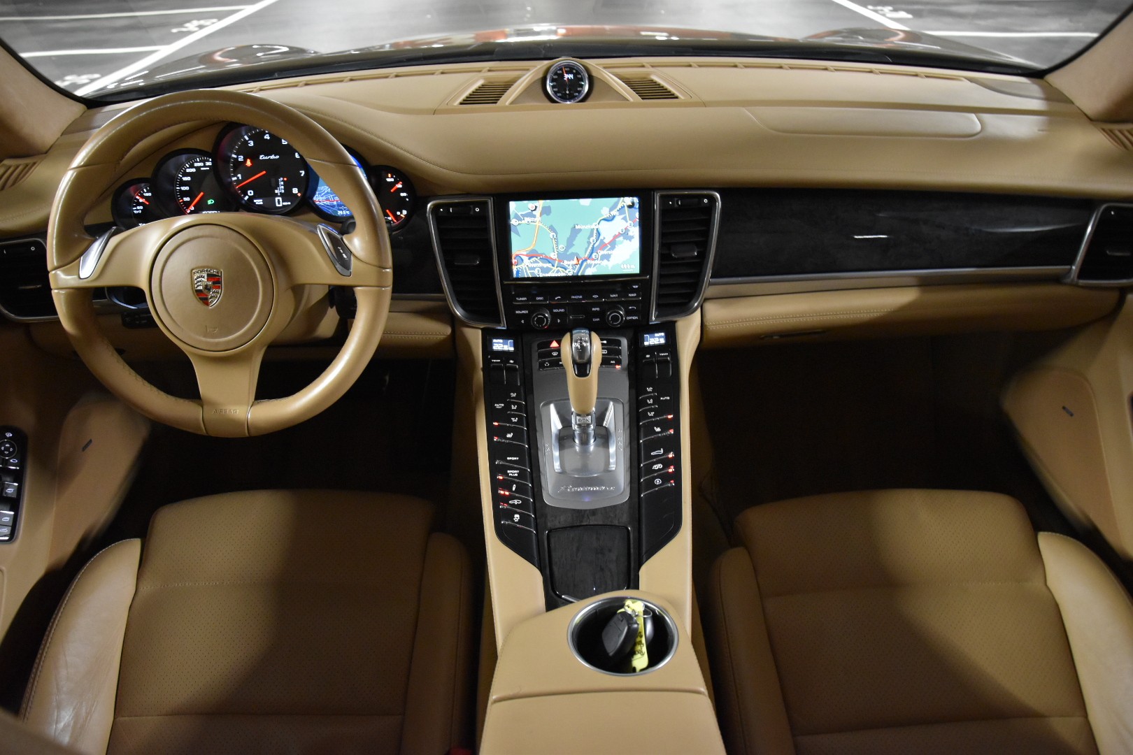 PORSCHE Panamera Turbo 4.8 PDK-image-12