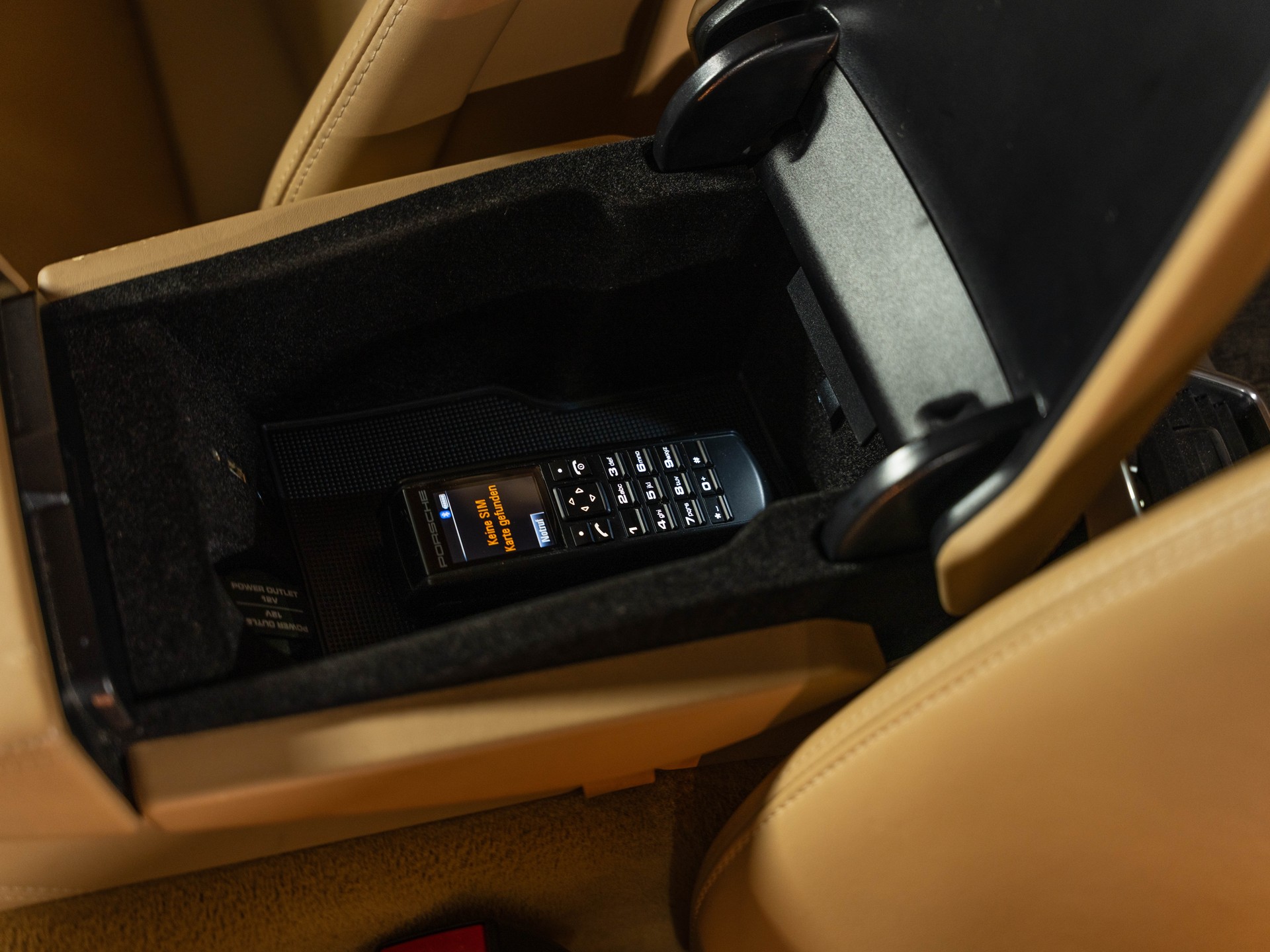 PORSCHE Panamera Turbo 4.8 PDK-image-24