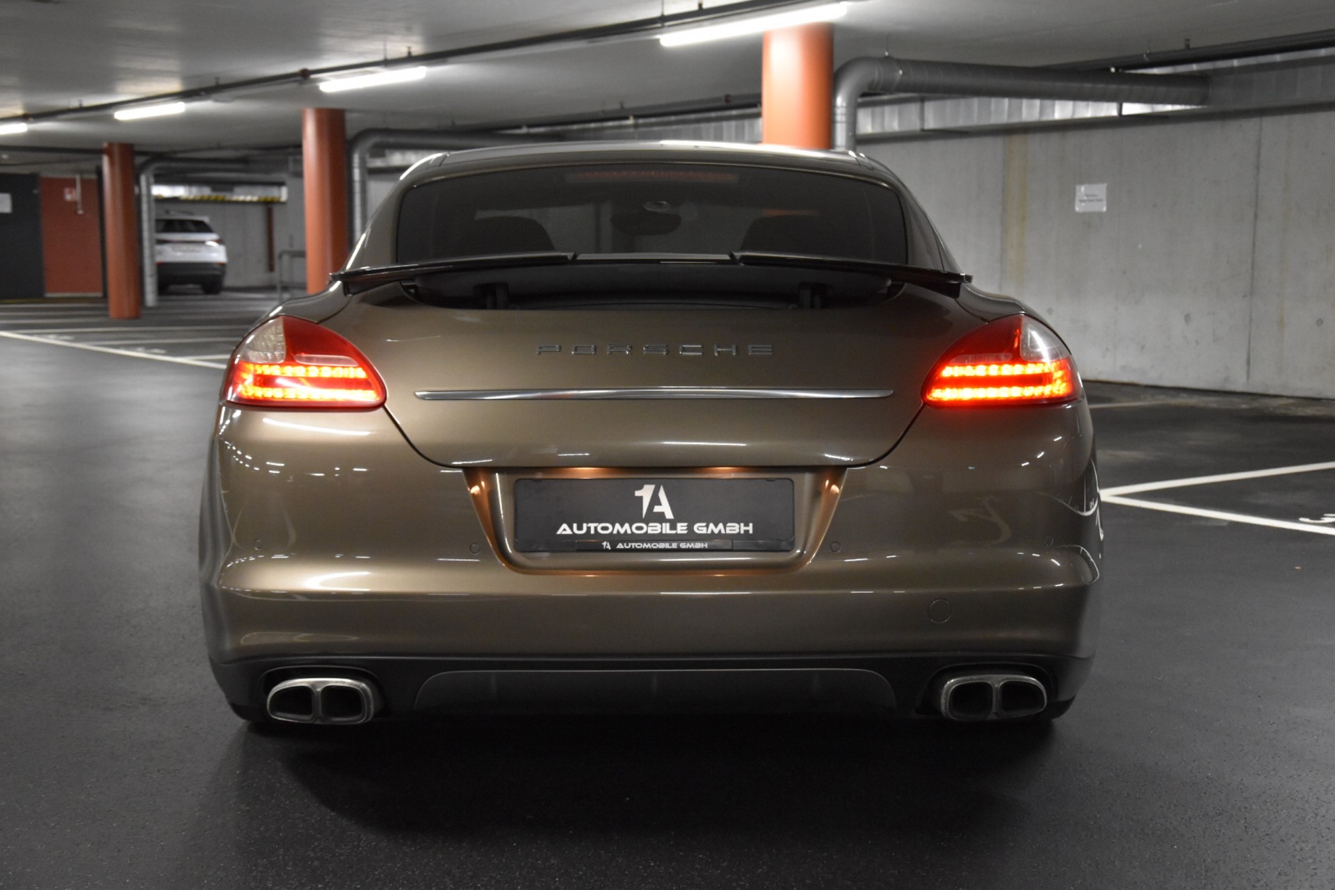 PORSCHE Panamera Turbo 4.8 PDK-image-8