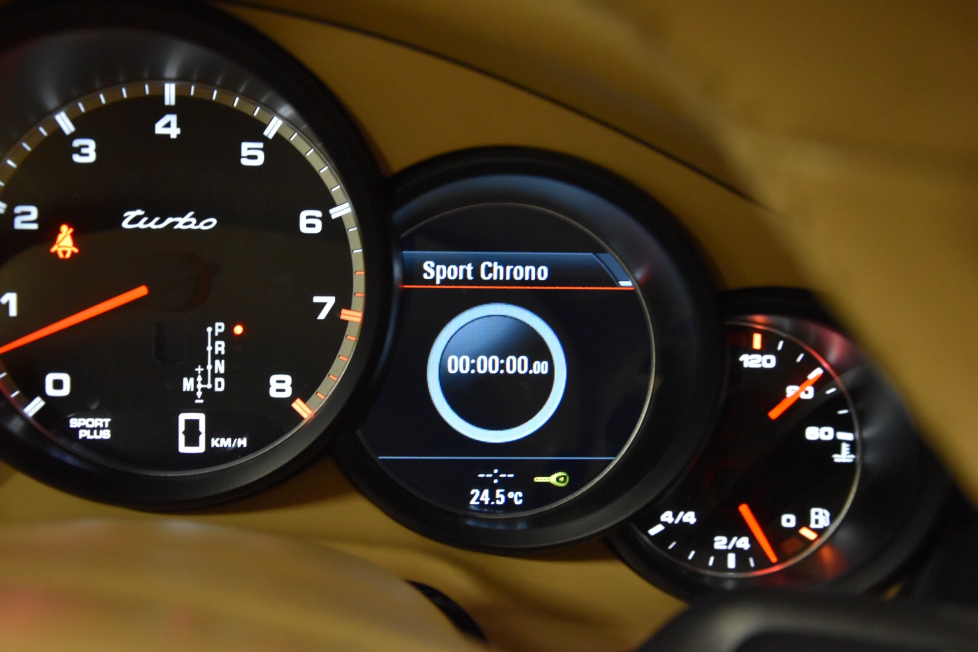PORSCHE Panamera Turbo 4.8 PDK-image-17