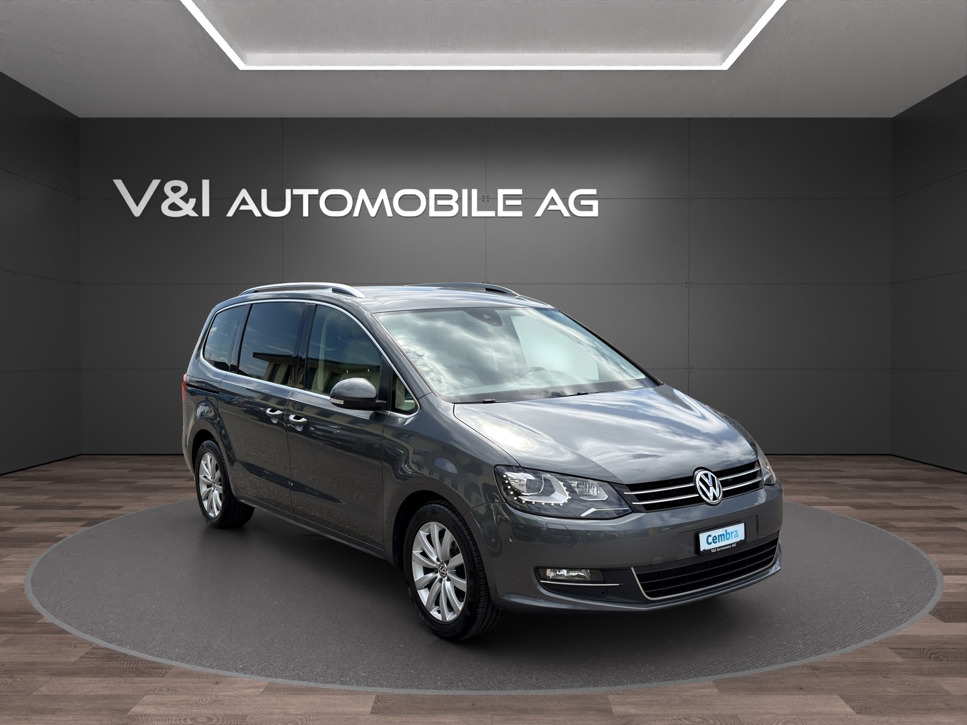 VW Sharan 2.0 TDI BlueMotion Technology Highline DSG-image-1