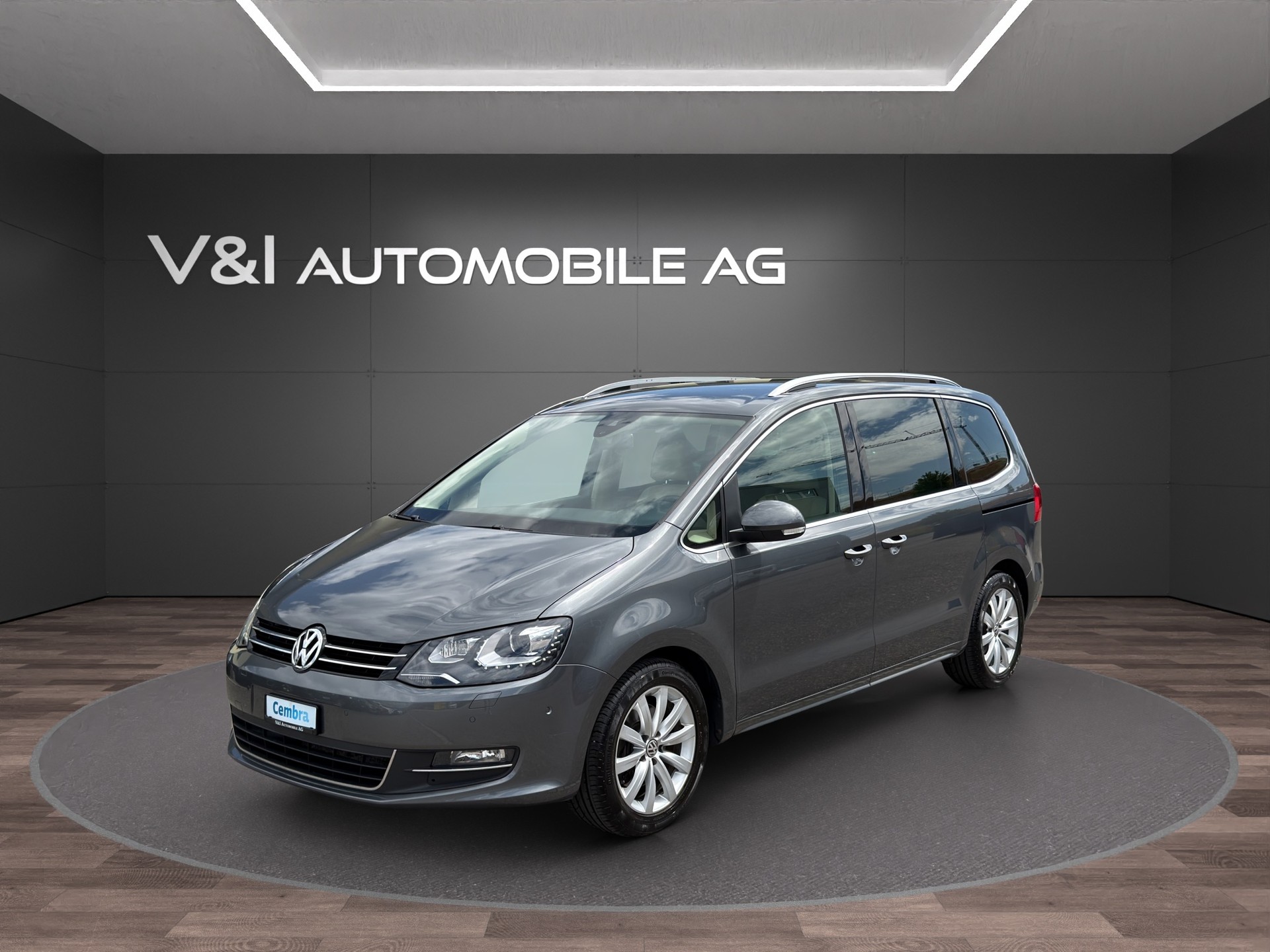 VW Sharan 2.0 TDI BlueMotion Technology Highline DSG-image-0