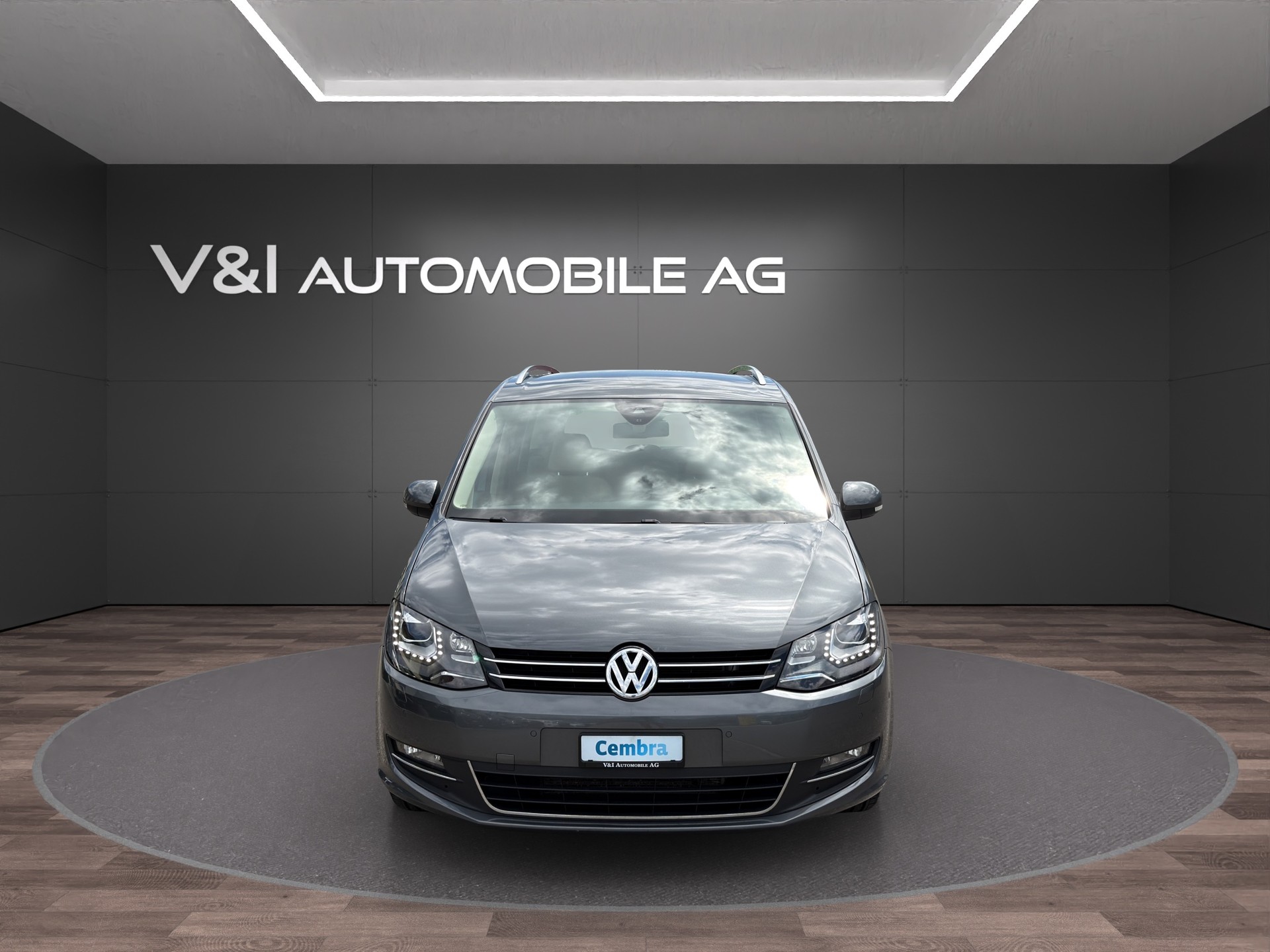 VW Sharan 2.0 TDI BlueMotion Technology Highline DSG-image-2