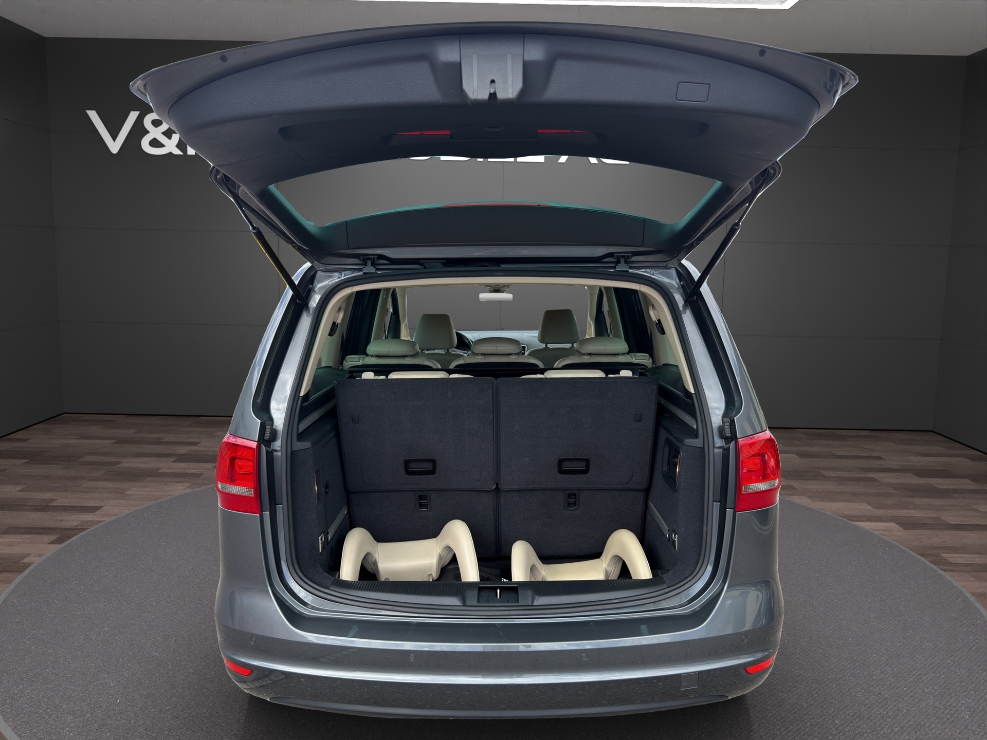 VW Sharan 2.0 TDI BlueMotion Technology Highline DSG-image-23