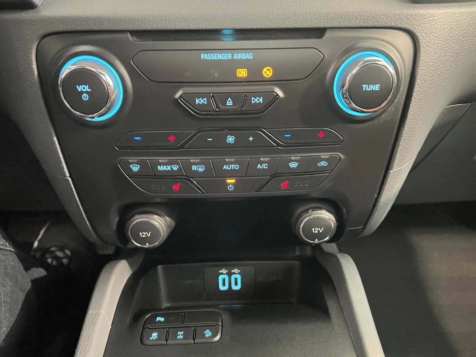 FORD Ranger Wildtrak 3.2 TDCi 4x4 A-image-14