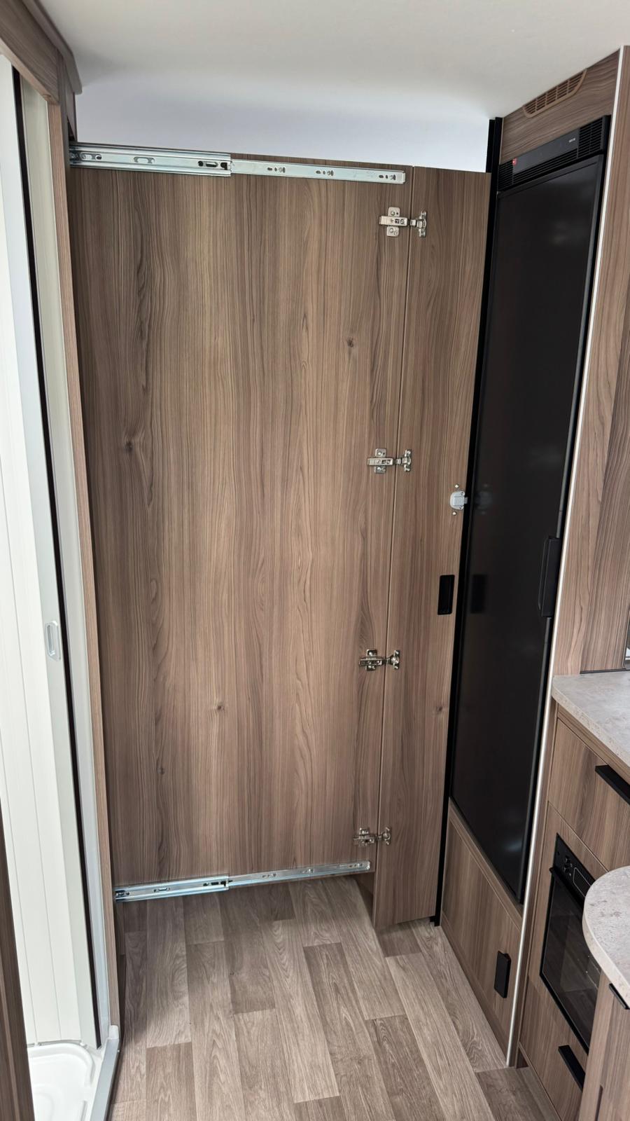 KABE Novum 750 LGB Traq 4x4-image-26