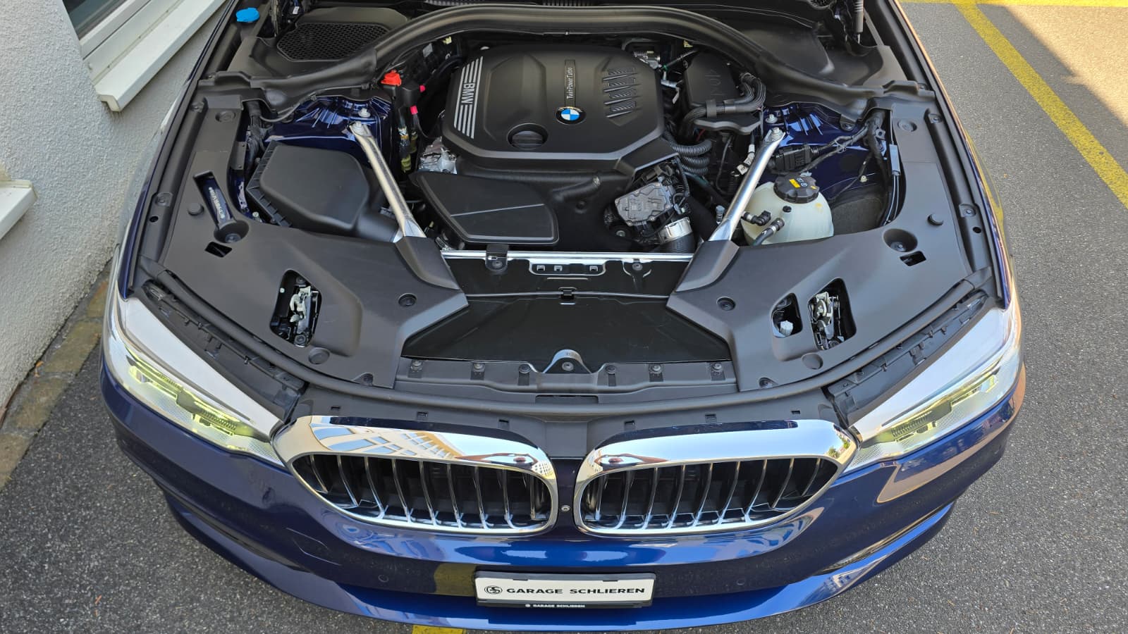 BMW 520d xDrive Touring Sport Line Steptronic| Frisch ab MFK| Ab Service| **Top Ausstatun**|-image-8