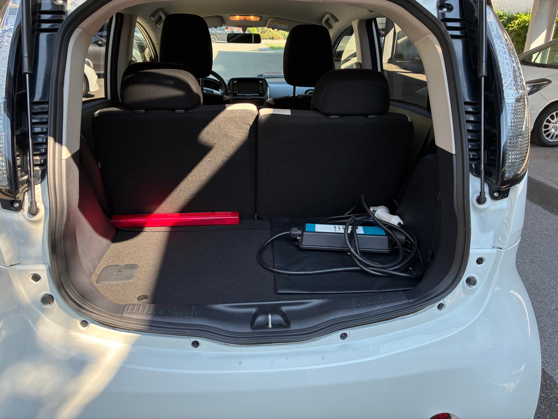 MITSUBISHI i MiEV Style-image-4