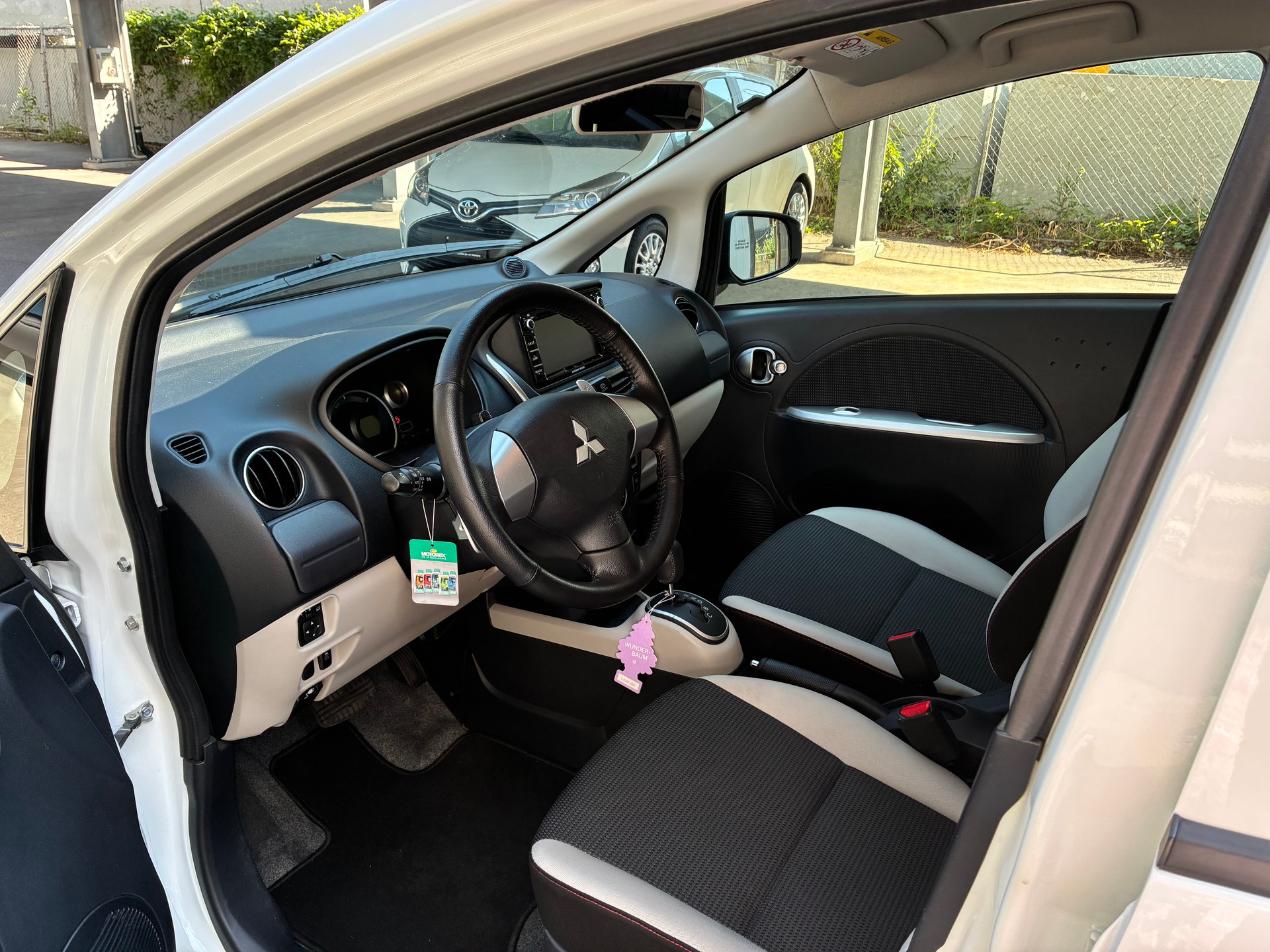 MITSUBISHI i MiEV Style-image-6