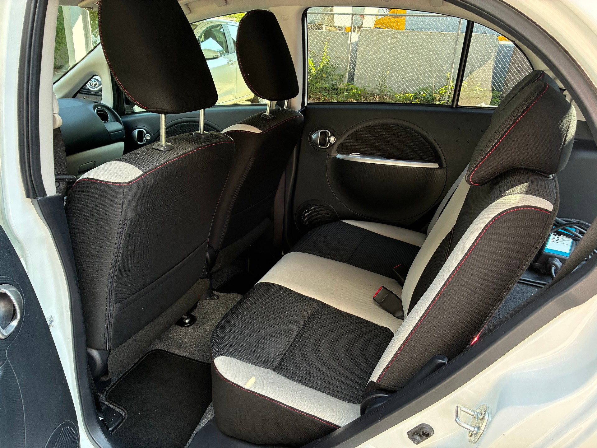 MITSUBISHI i MiEV Style-image-5