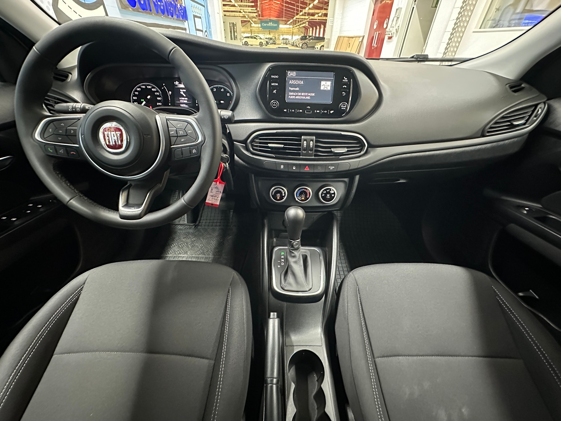 FIAT Tipo 1.5 Hybrid Station Wagon Cult-image-9