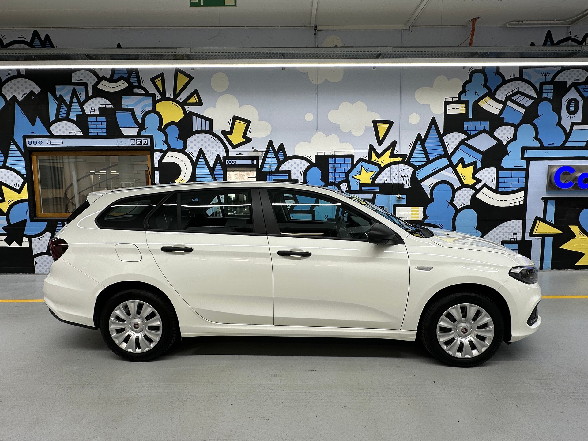 FIAT Tipo 1.5 Hybrid Station Wagon Cult-image-2