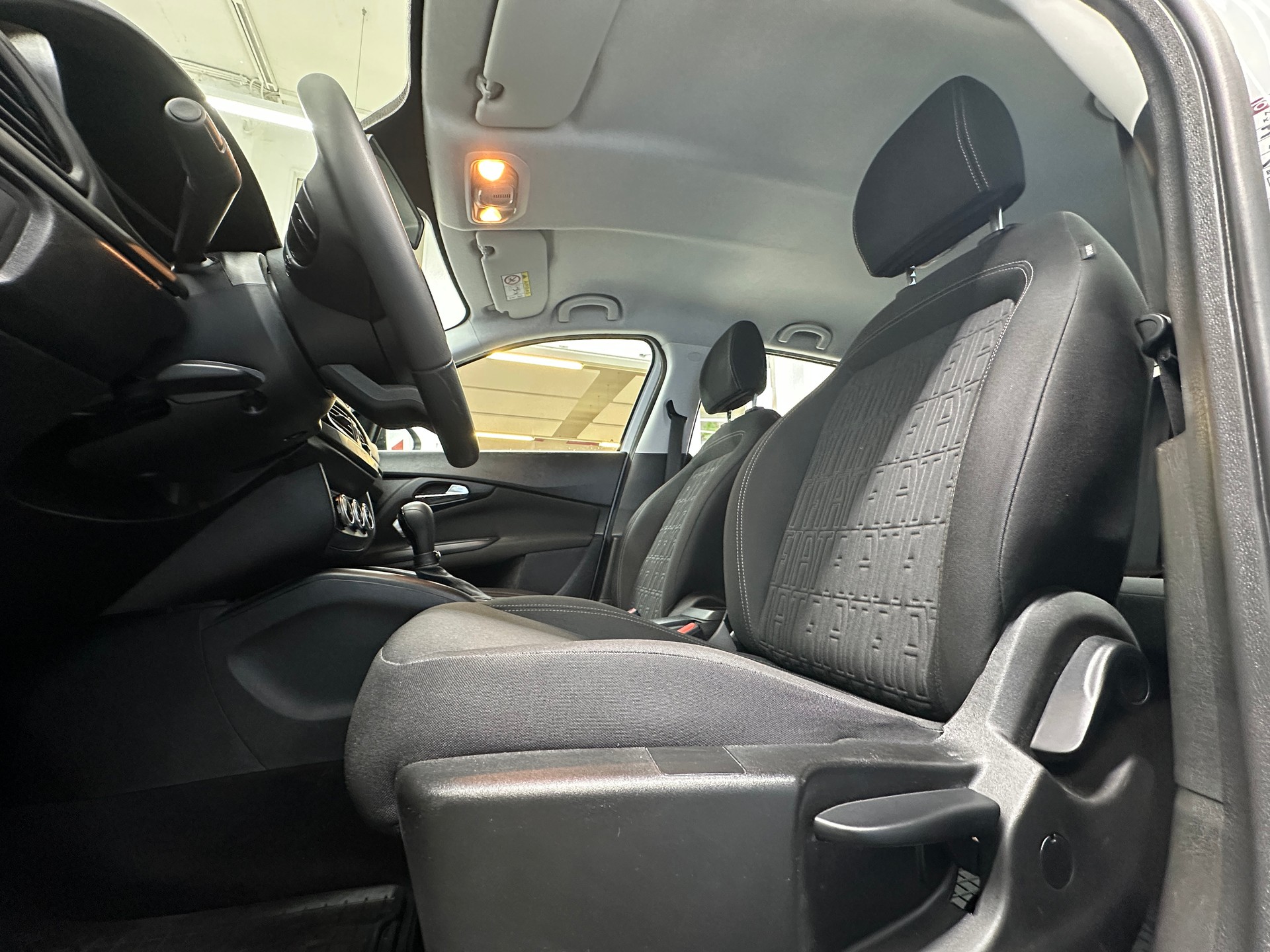 FIAT Tipo 1.5 Hybrid Station Wagon Cult-image-7
