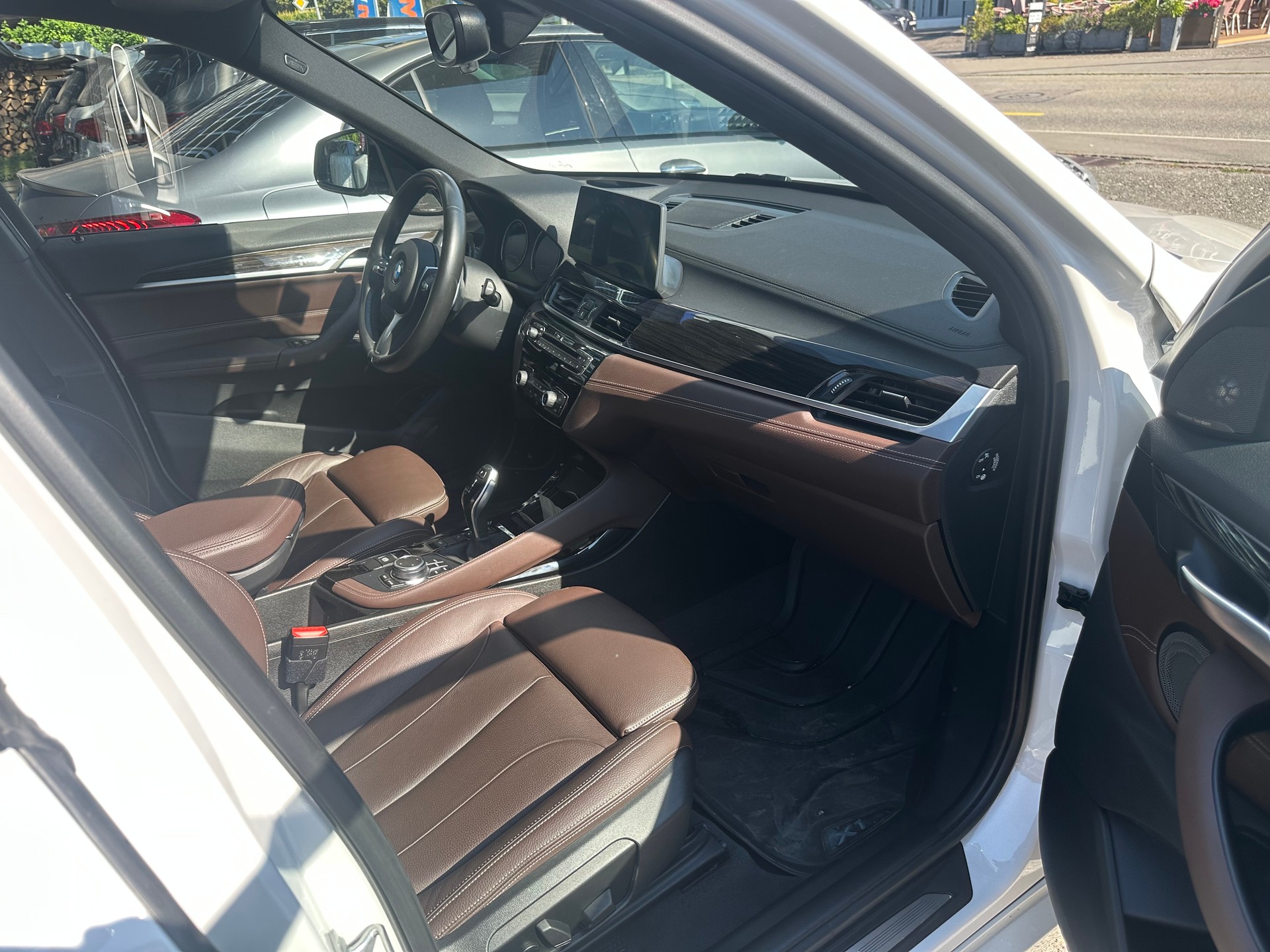 BMW X1 xDrive 25d M Sport Steptronic-image-10