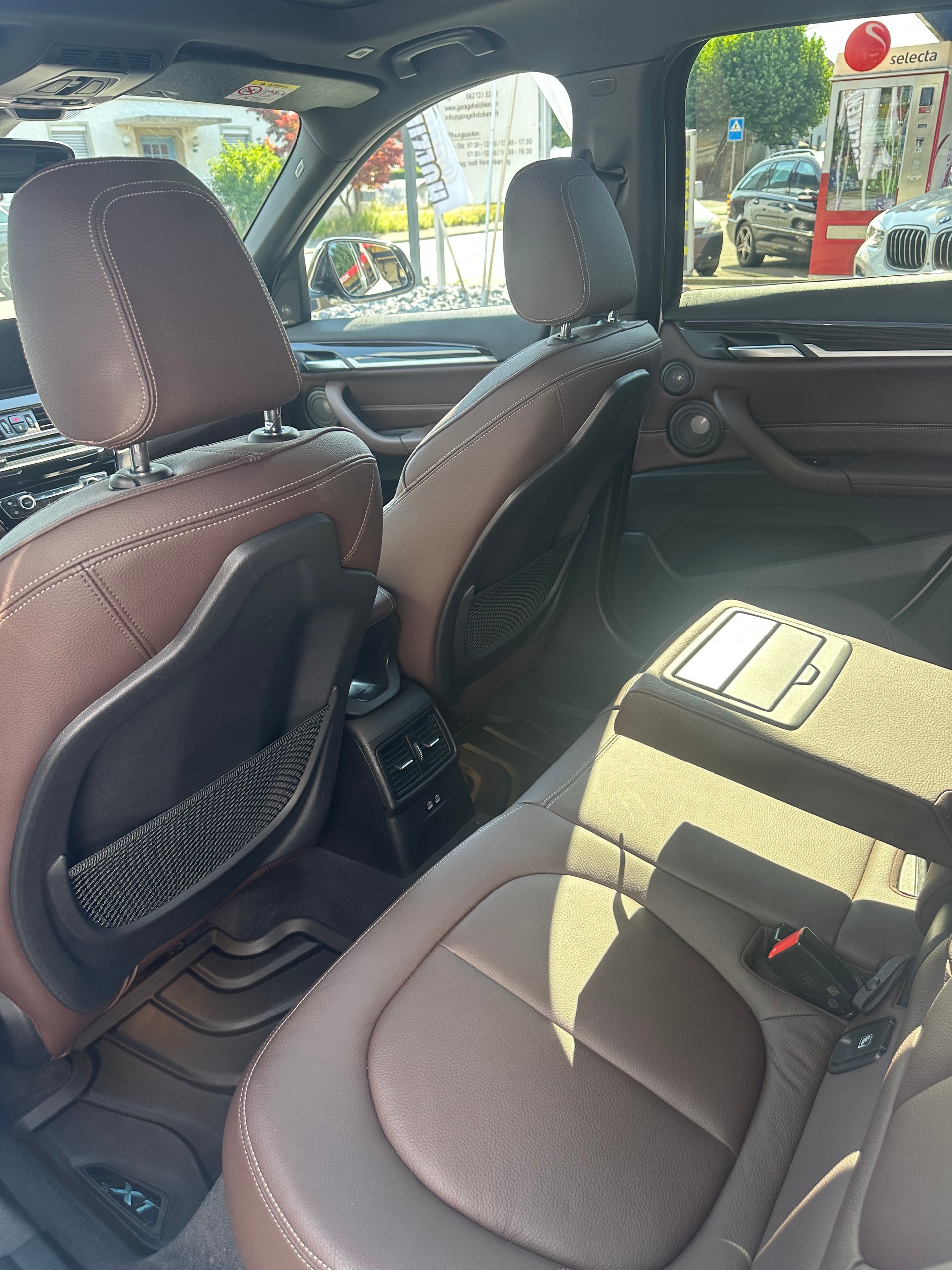 BMW X1 xDrive 25d M Sport Steptronic-image-12