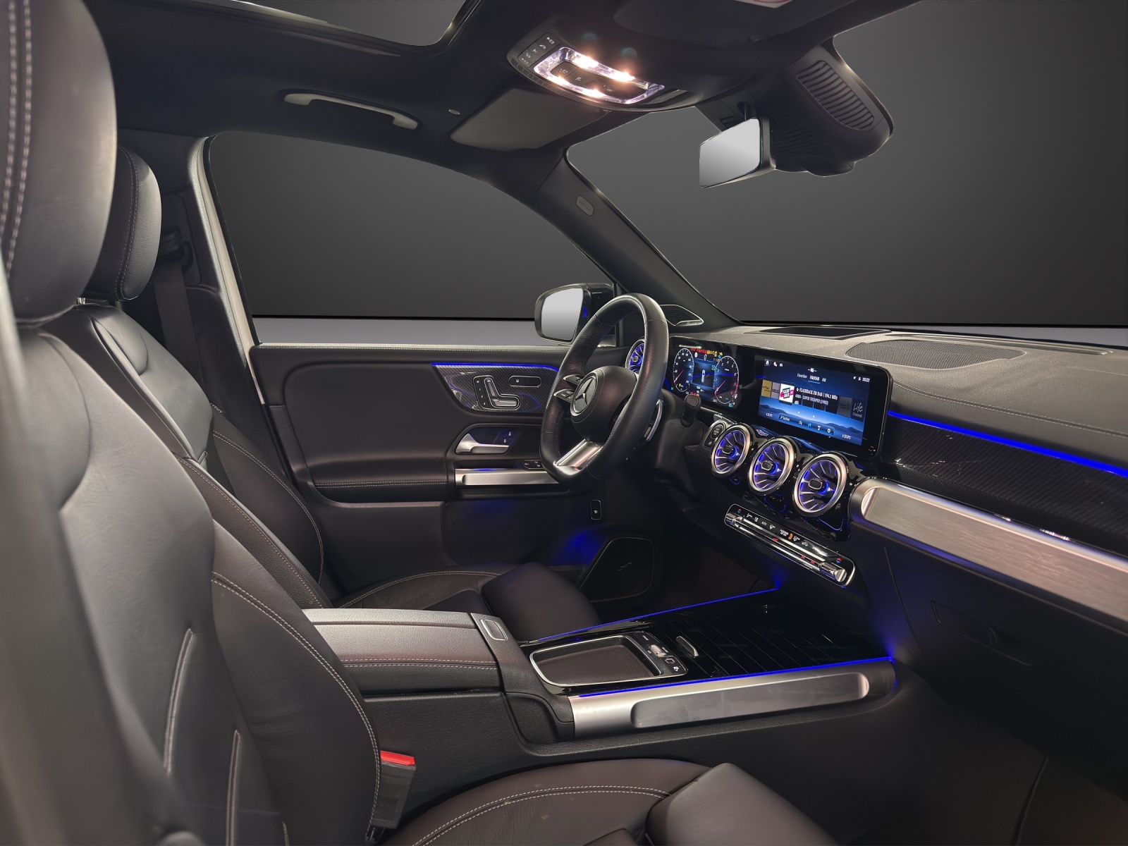 MERCEDES-BENZ GLB 250 4Matic 8G-Tronic-image-11