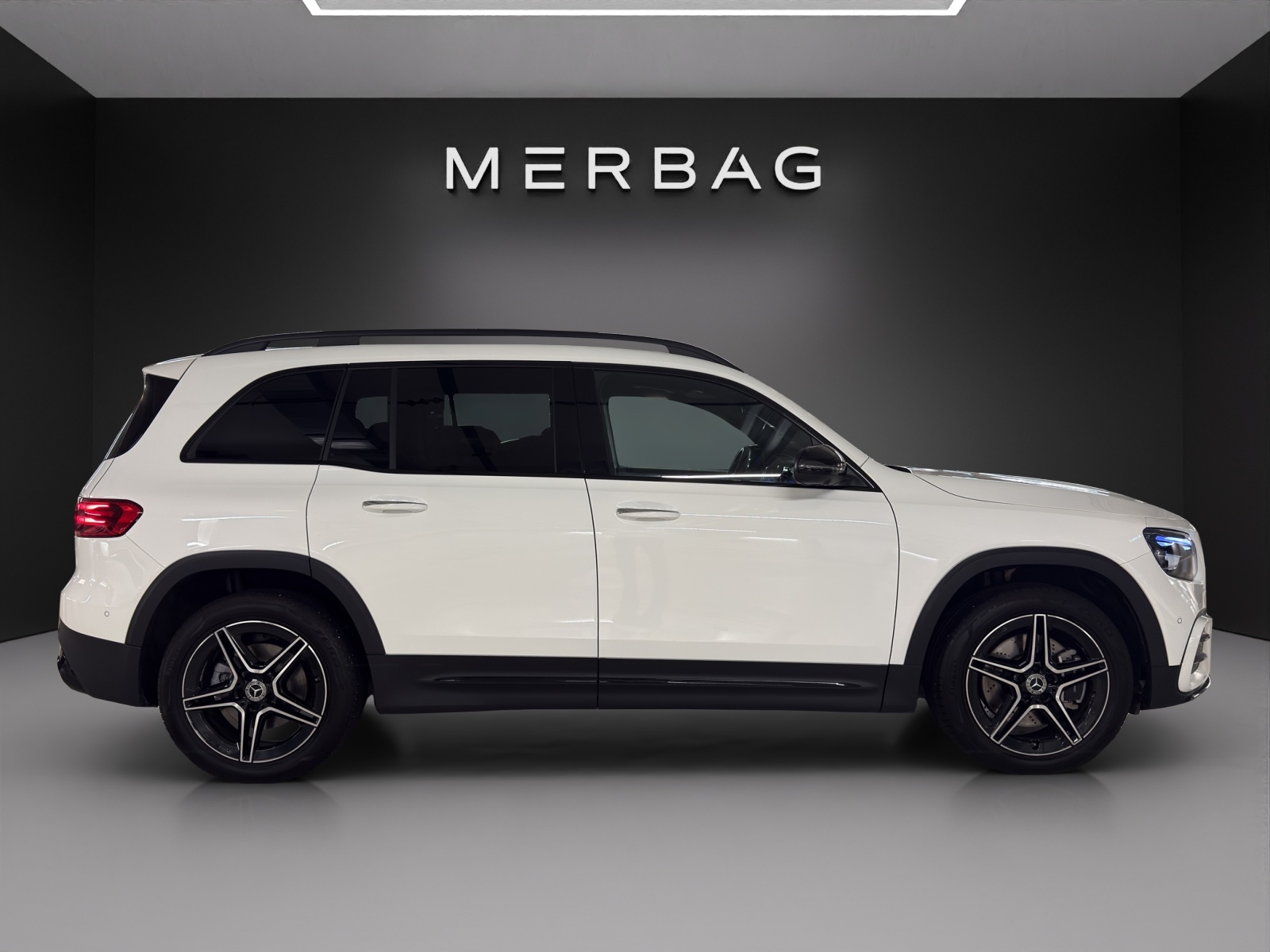 MERCEDES-BENZ GLB 250 4Matic 8G-Tronic-image-4