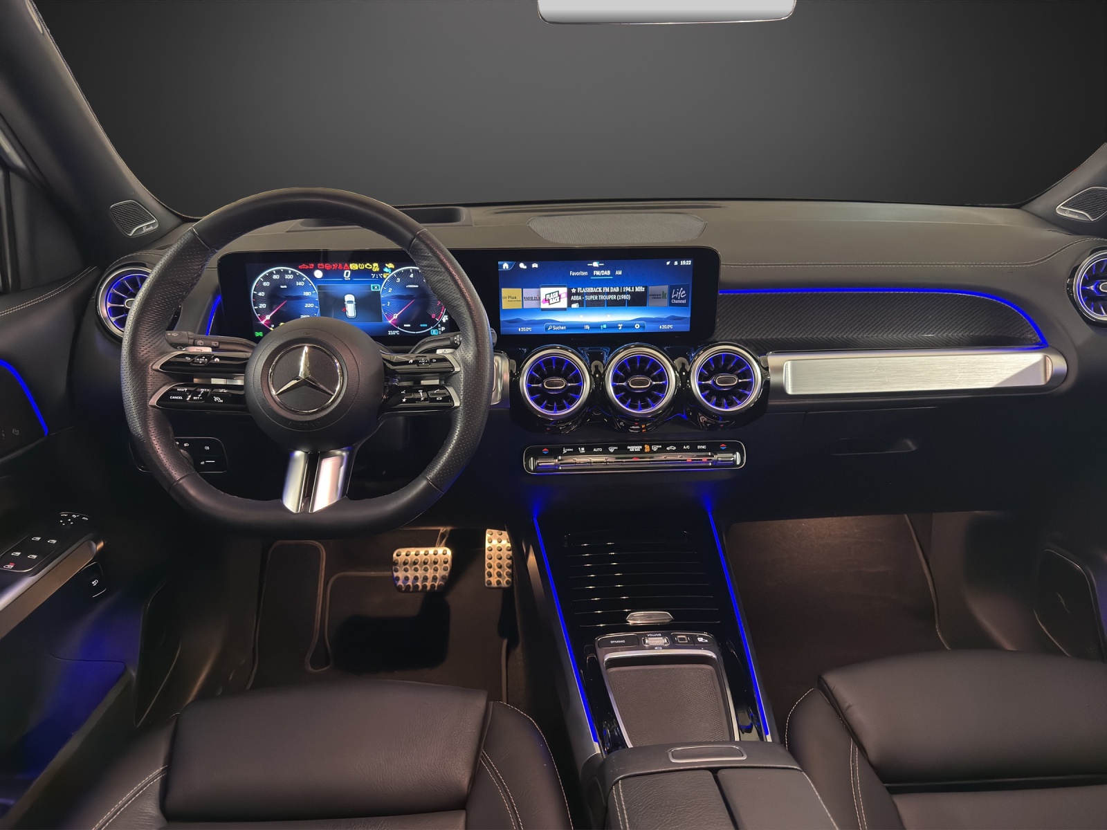 MERCEDES-BENZ GLB 250 4Matic 8G-Tronic-image-10