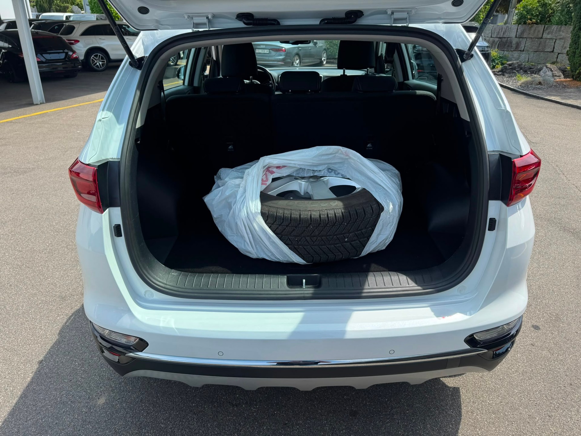 KIA Sportage 1.6 T-GDi 4WD Automat-image-7