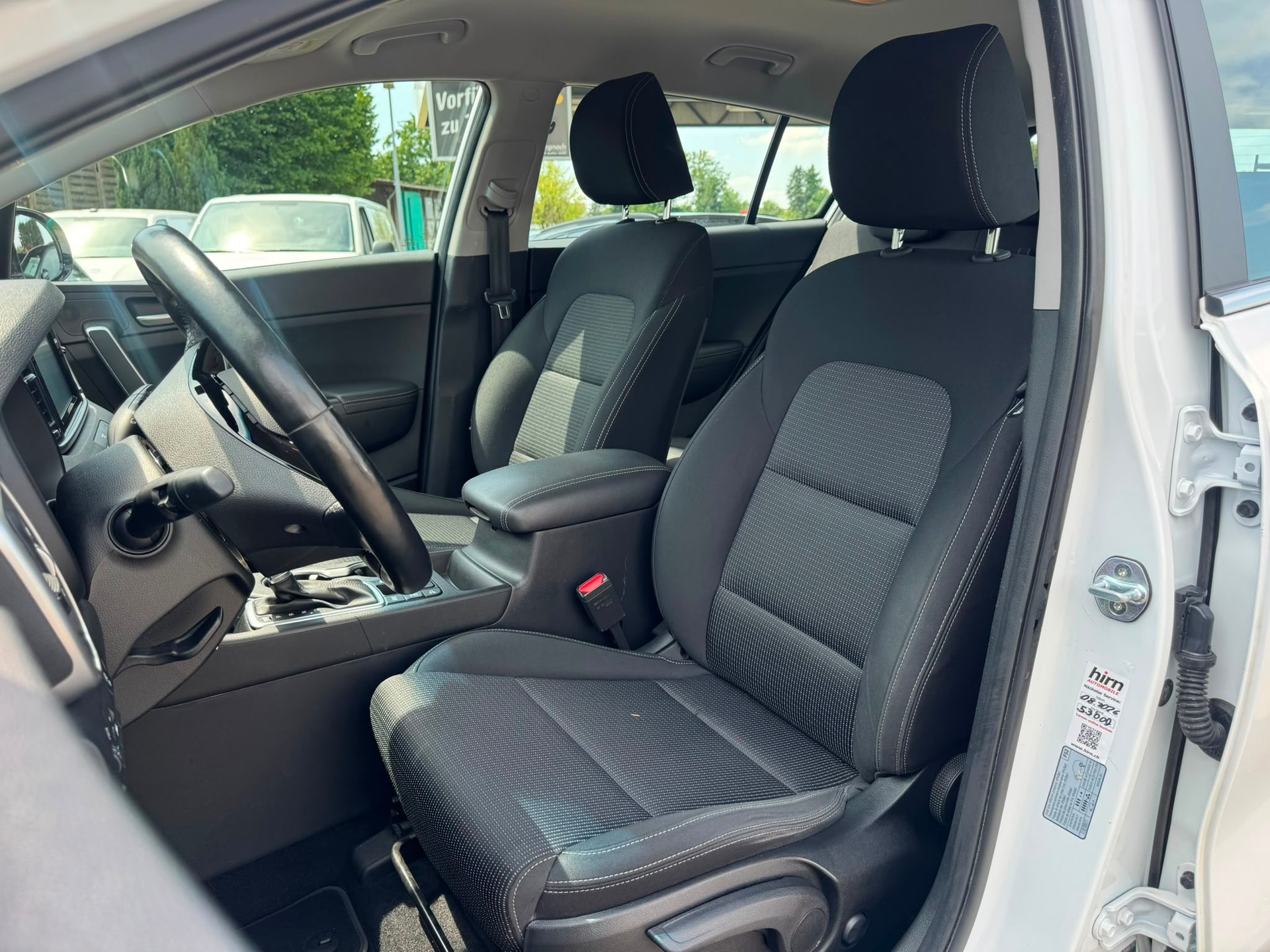 KIA Sportage 1.6 T-GDi 4WD Automat-image-13