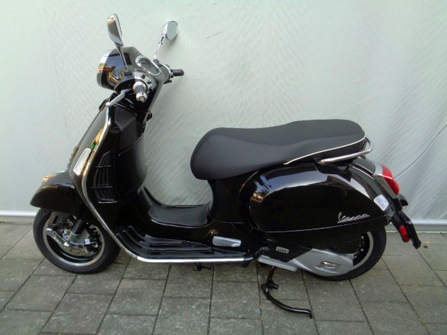 PIAGGIO VESPA GTS 125 E5 MY26