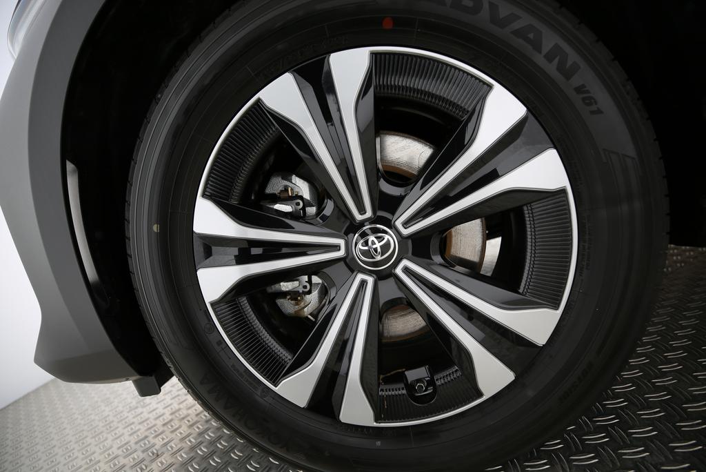 TOYOTA bZ4X Style AWD-image-9