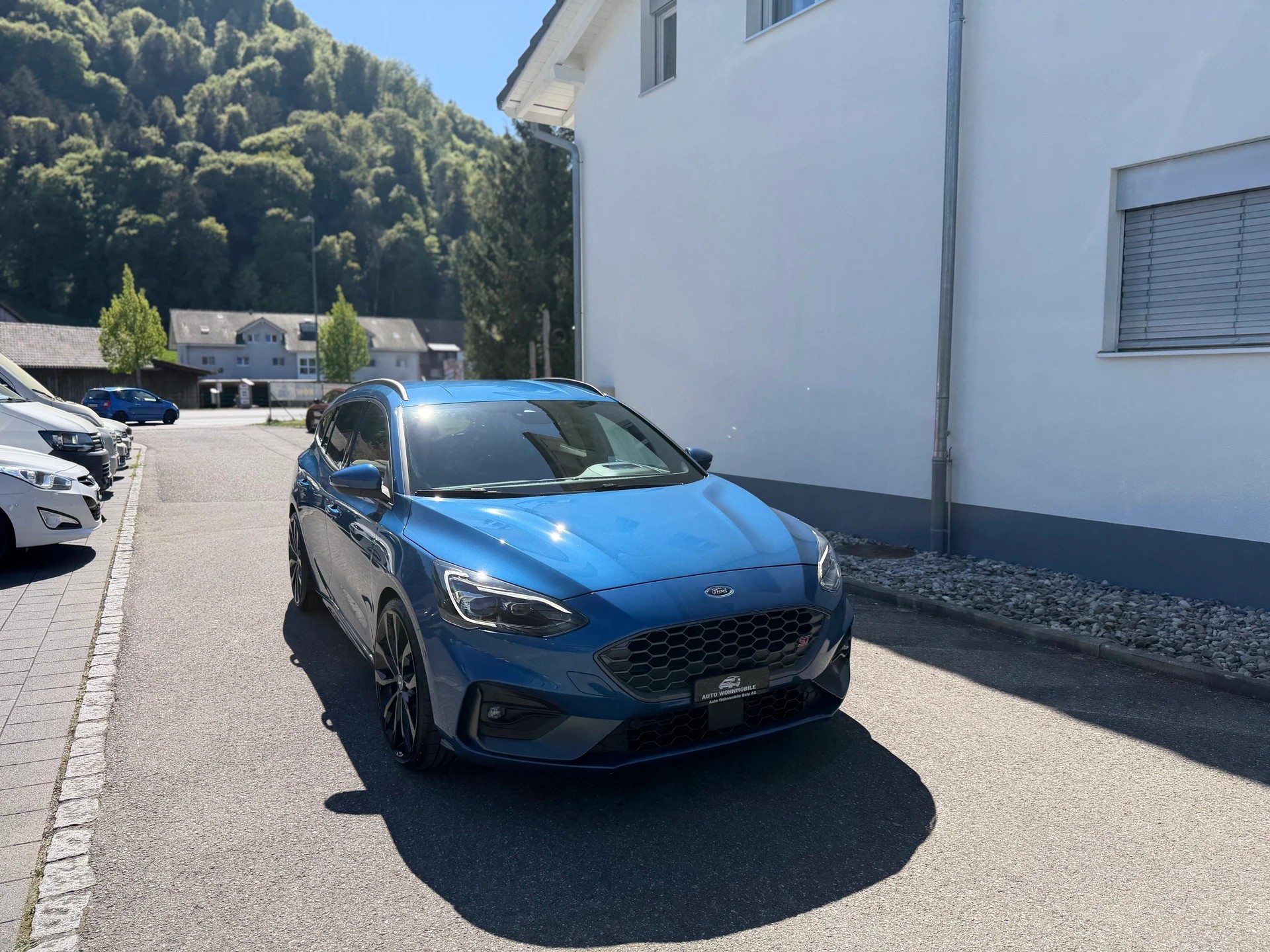 FORD Focus ST 2.3 Styling Paket Automat-image-0